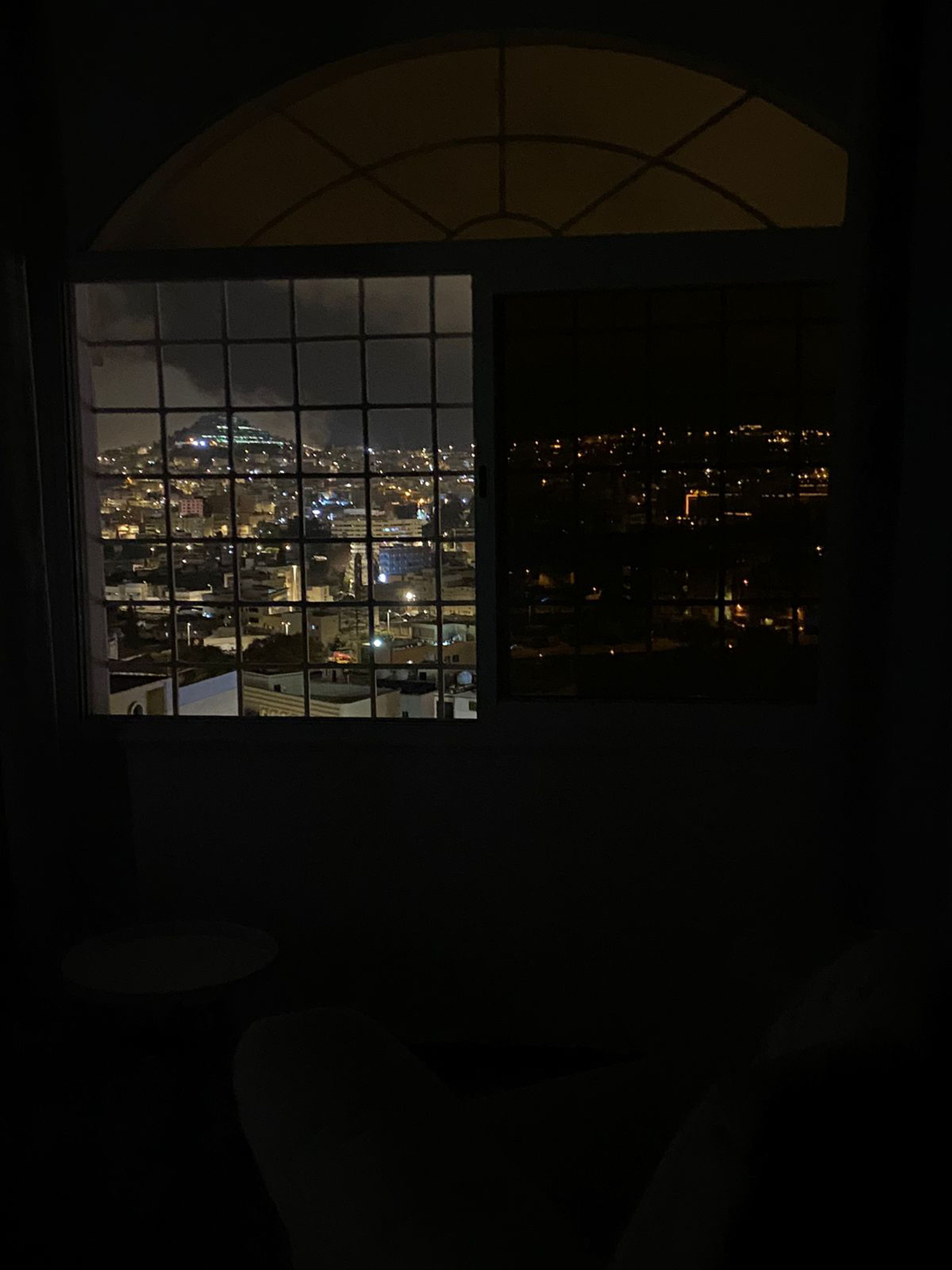 https://img.gathern.co/1400x0/1/E5cspABytKNtJ1pRMBdQZWE48Bt-h1iz.jpg