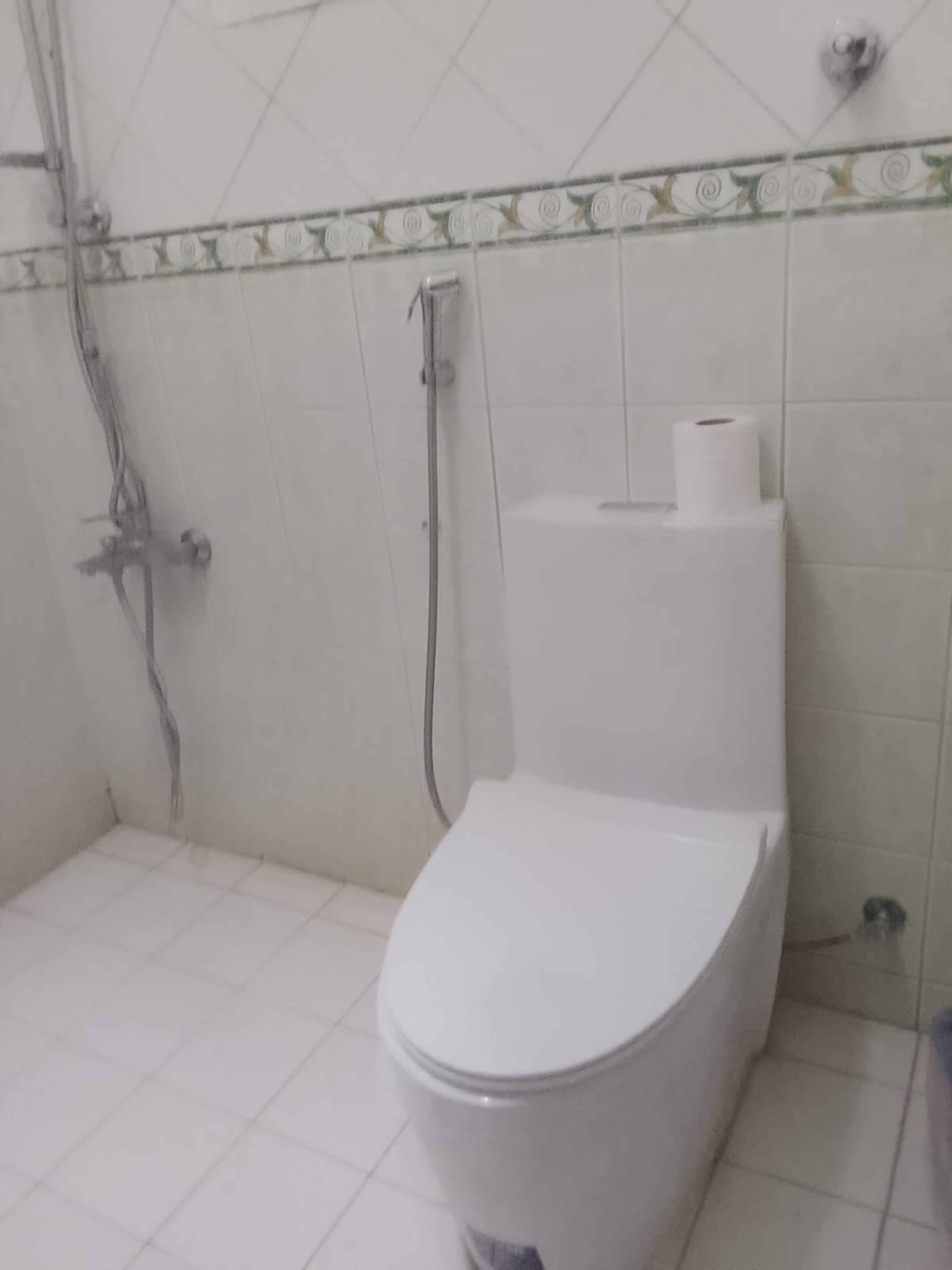 https://img.gathern.co/1400x0/1/EUz-ovPCuuC2W8Zu5alAcv_96DlTJ2CG.jpg