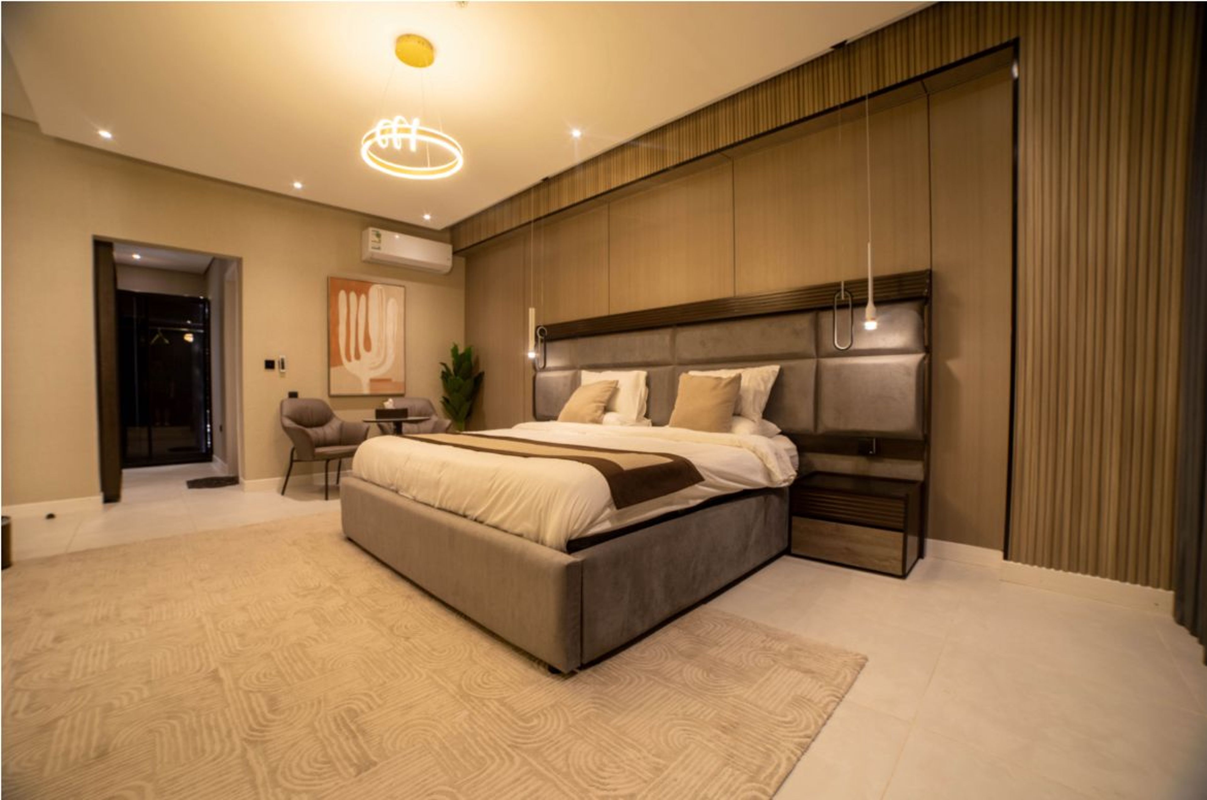 https://img.gathern.co/1400x0/1/F6S-ASydiZrintLbURb-2Q3y1KW1qxmY.jpeg