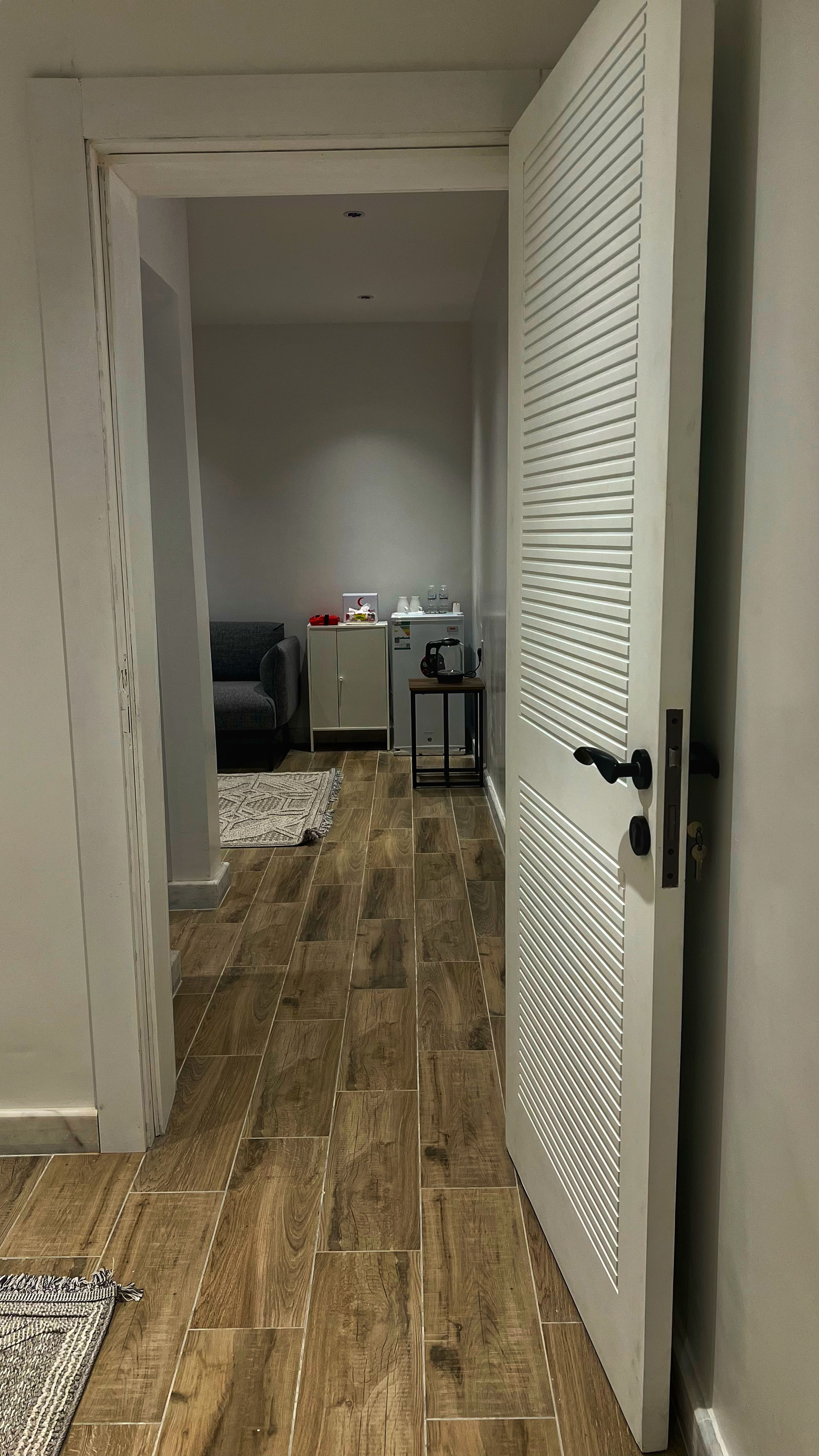 https://img.gathern.co/1400x0/1/FDEvZ3QtTPWy551Bvh-bKEaxSoT2AnbL.jpg