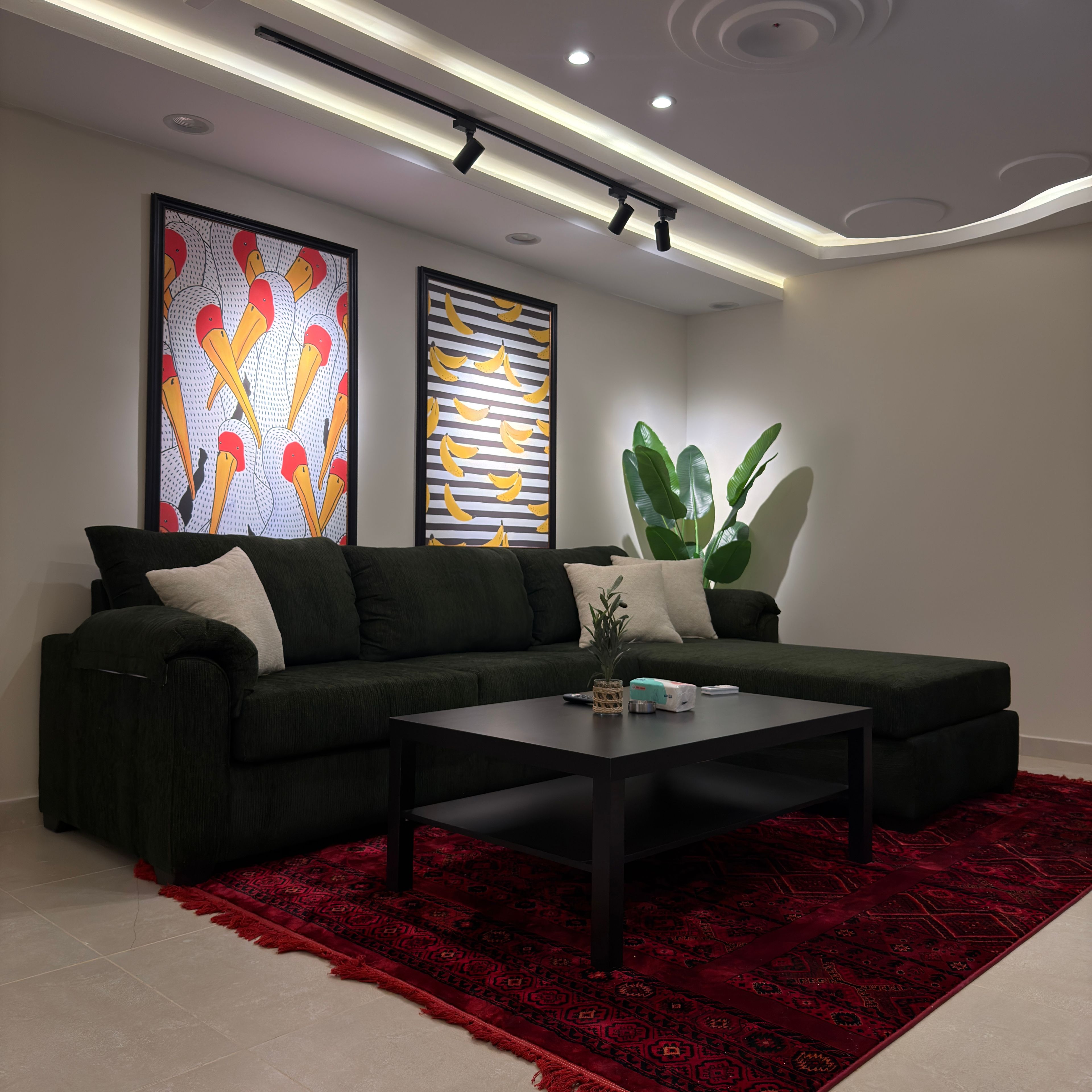 https://img.gathern.co/1400x0/1/FQiRP-PANtKUg9hfe0bWbBmLjraAZKtI.jpeg
