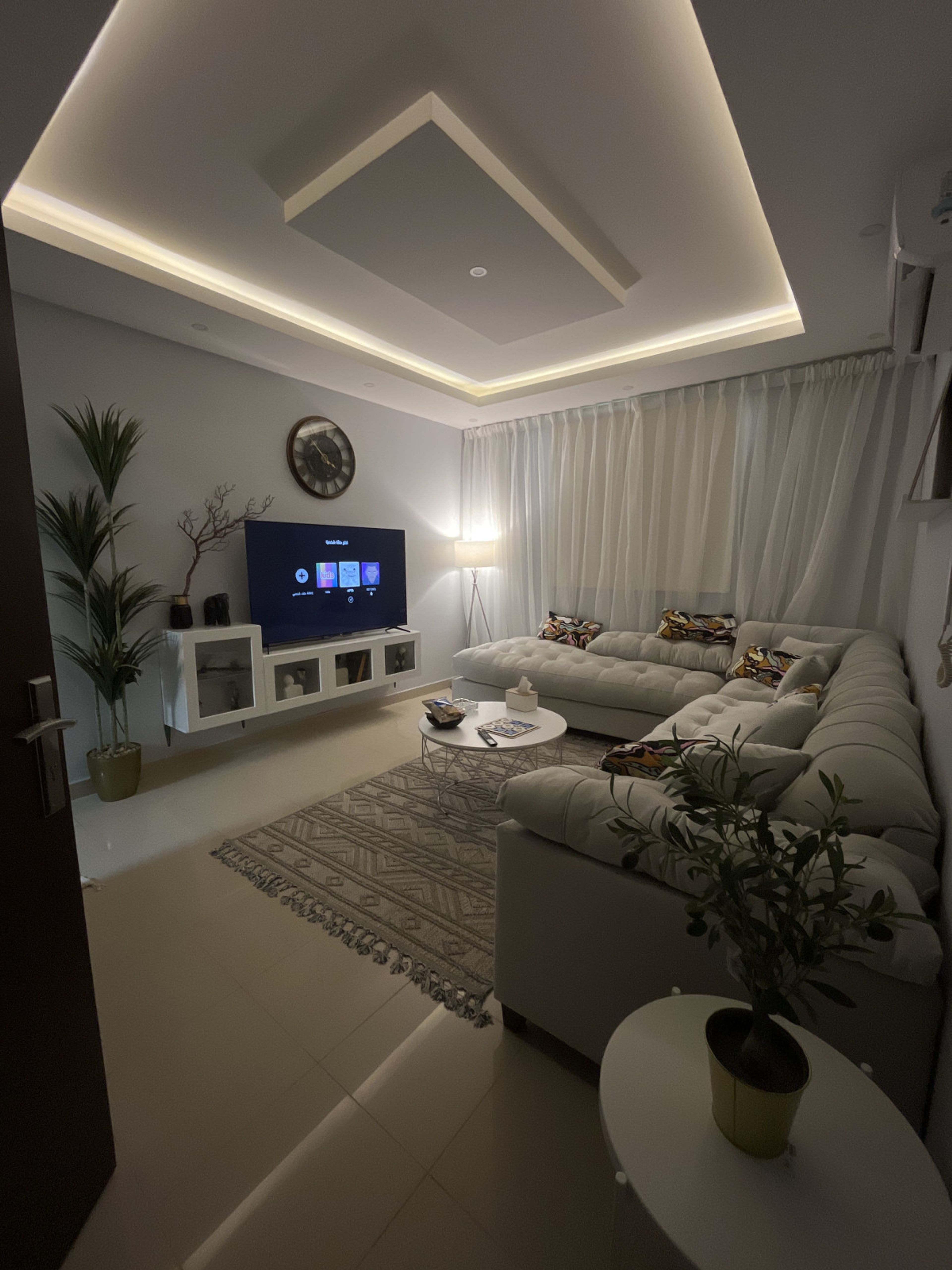 https://img.gathern.co/1400x0/1/FWqCw4LPSK2Hqr-iq-raxb5GXGDJ7-v9.jpg
