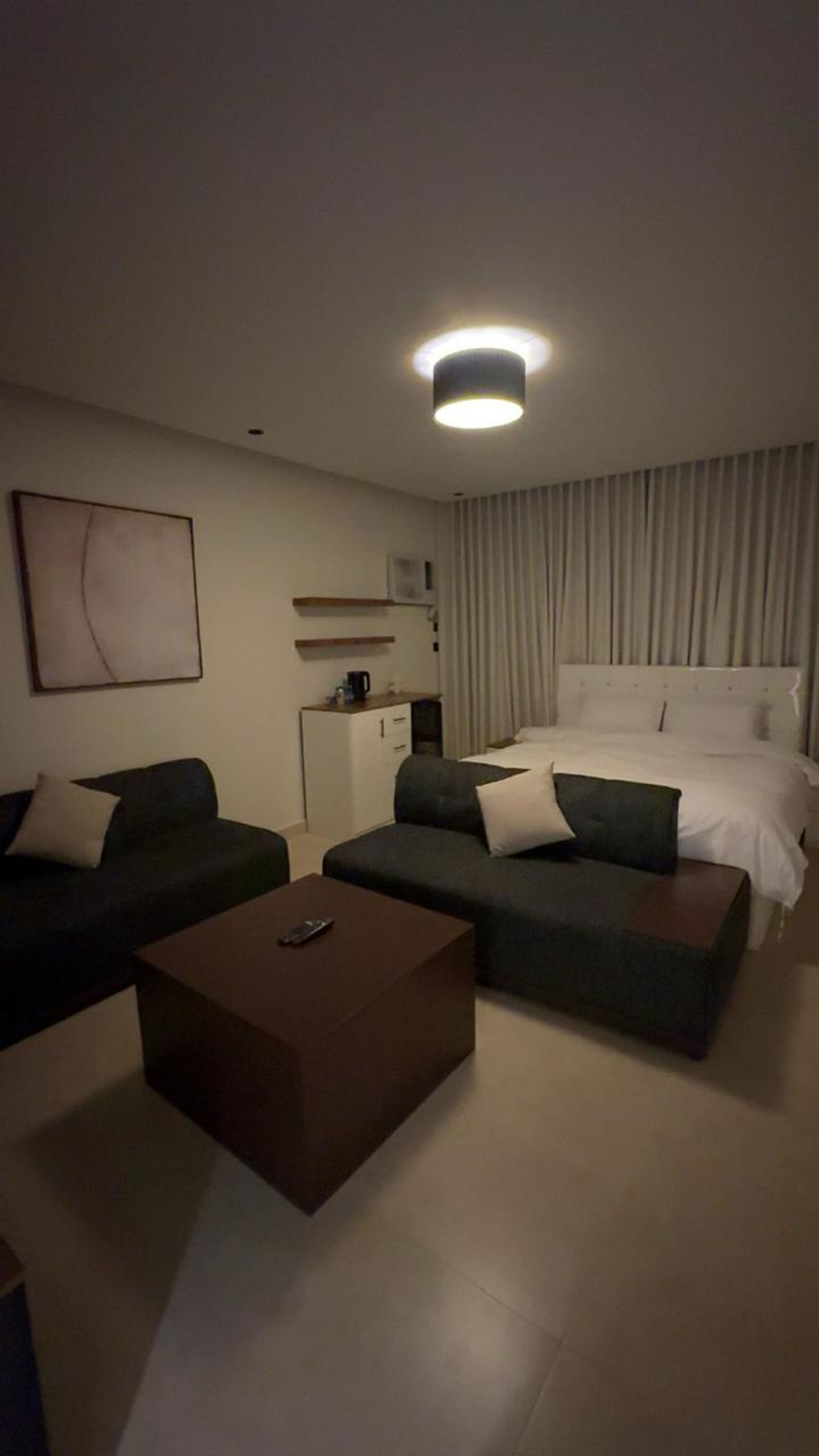 https://img.gathern.co/1400x0/1/FY2boy-vXpBdaxf9lRUYAlJnIiNUYNPo.jpg
