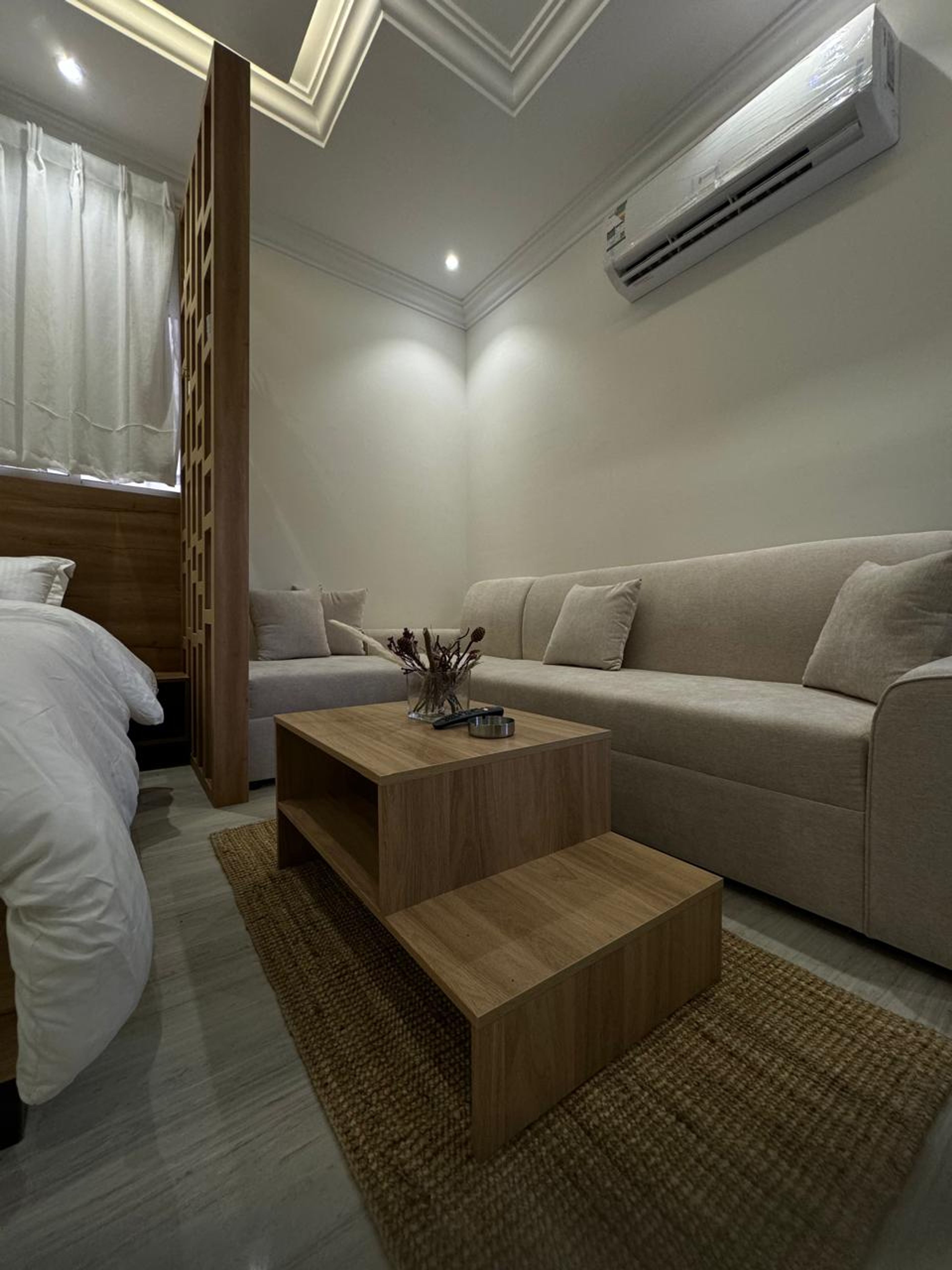 https://img.gathern.co/1400x0/1/FZHHR6fGWpnTWemQnbhITrKVyOYrQ4MP.jpeg