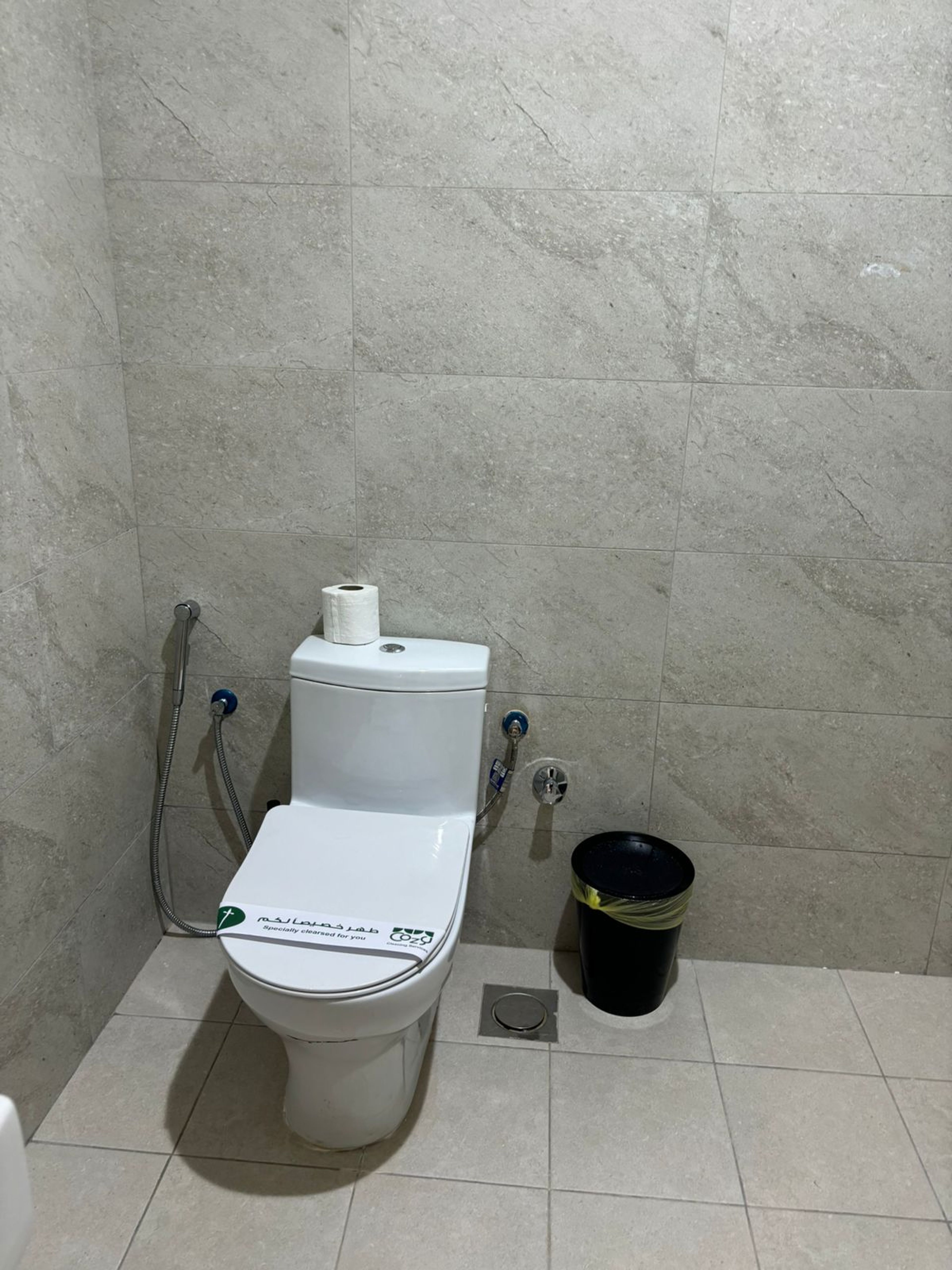 https://img.gathern.co/1400x0/1/Fcozu_a58RNr1526pN675ThH8d2IP894.jpg