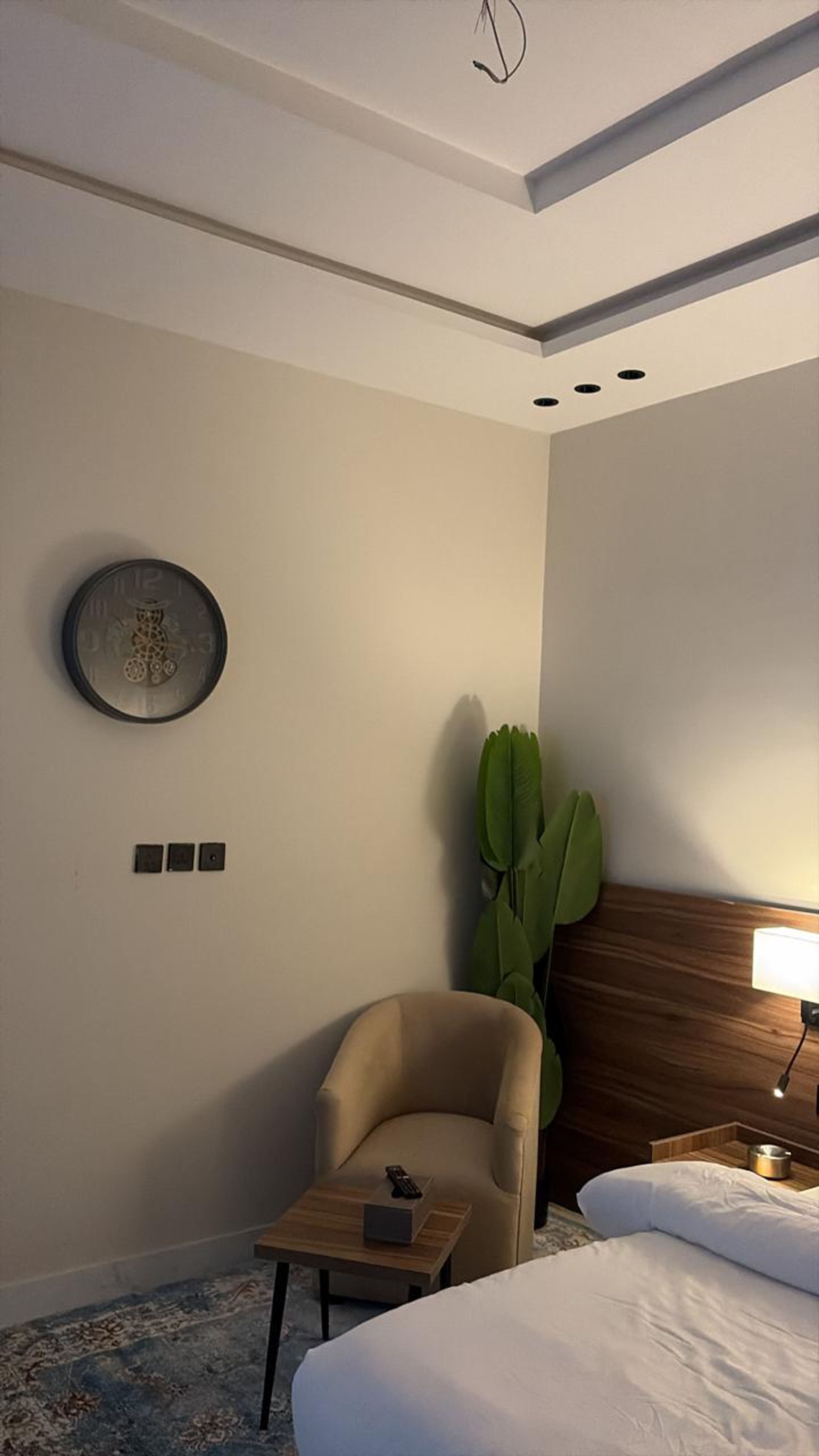 https://img.gathern.co/1400x0/1/Fk4qowi__H4SyjUzkzJwQY_RI9cWhuei.jpg