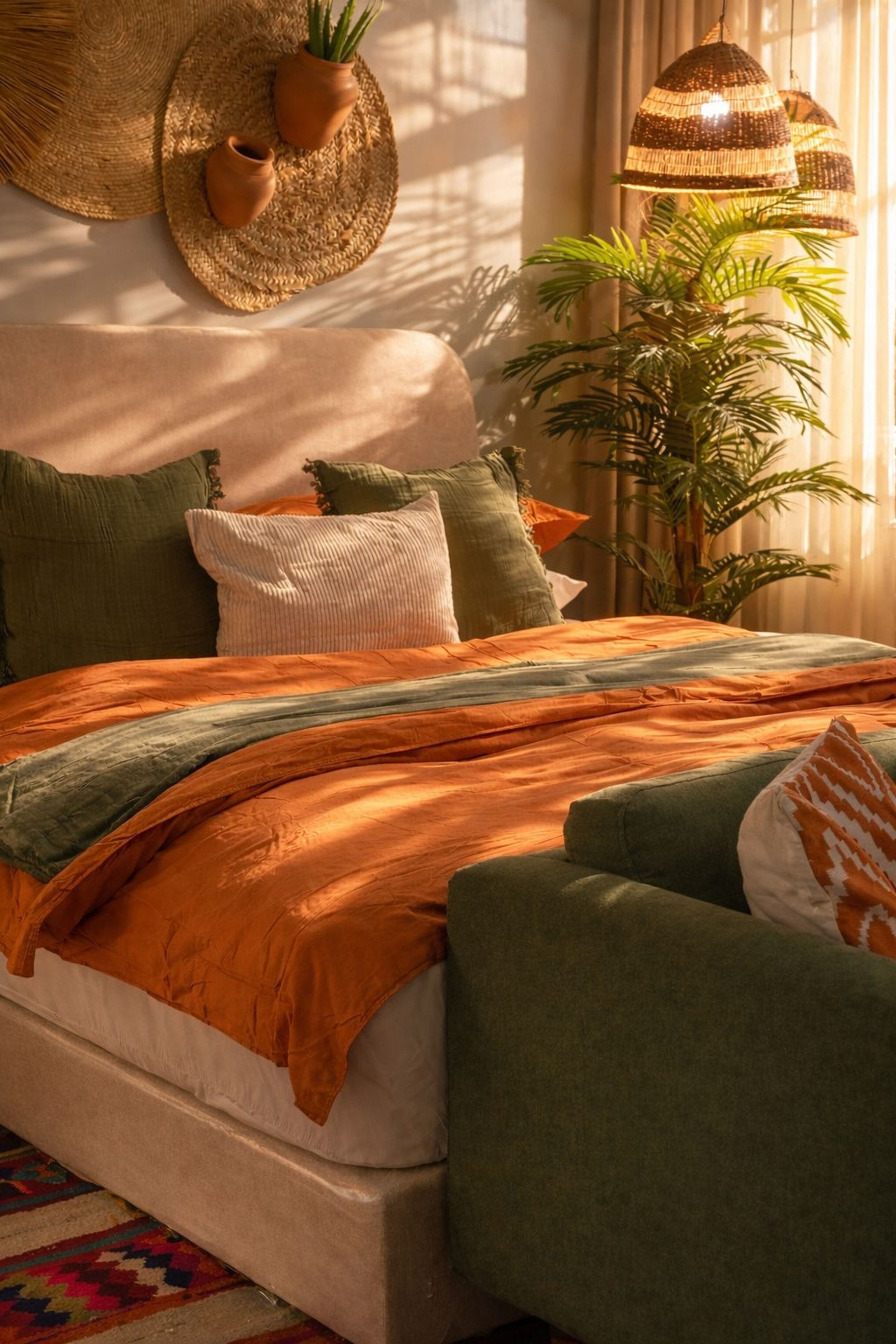 https://img.gathern.co/1400x0/1/G7kCYnKVeU-YyyimKrX1YaIMWKOhELPe.jpg