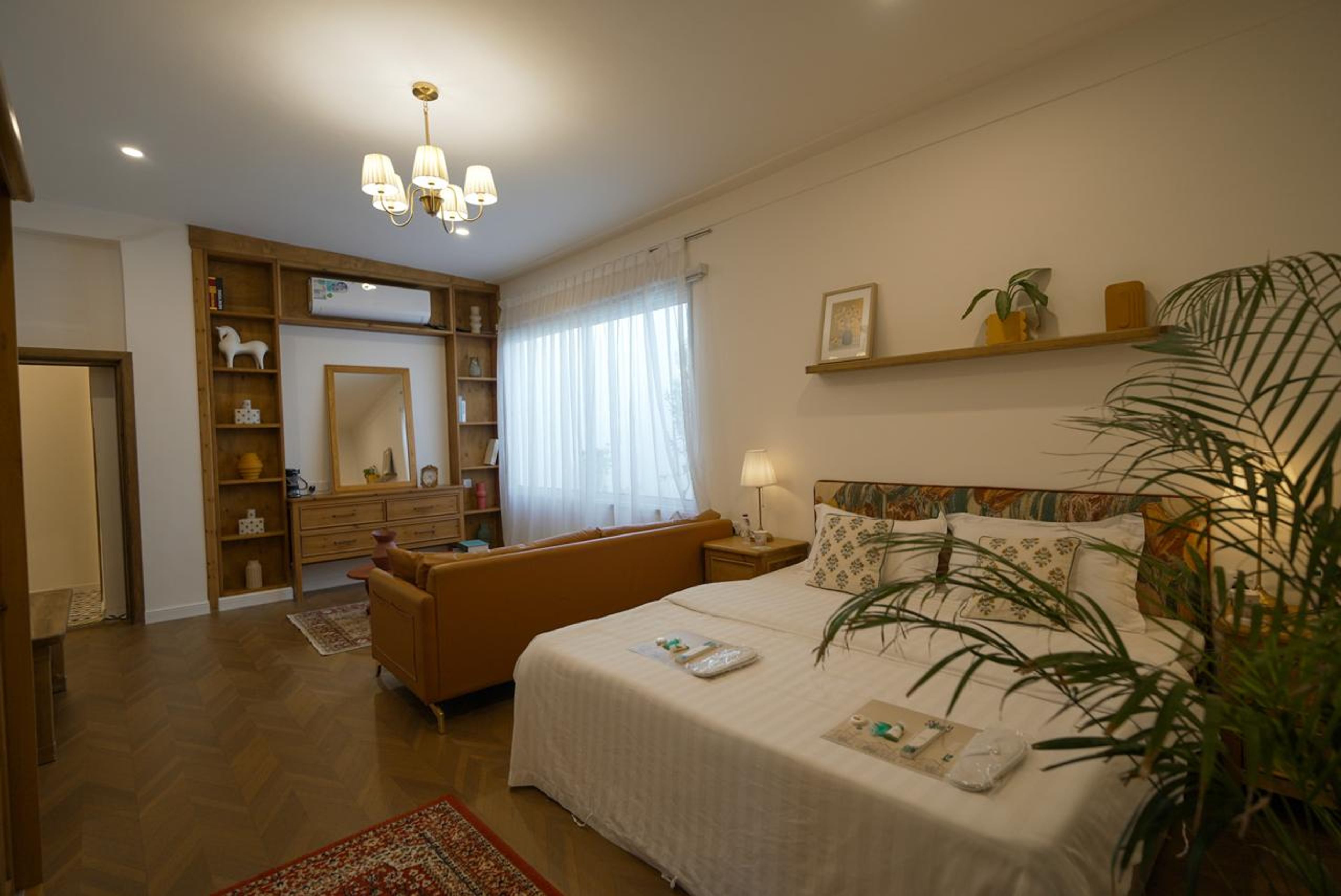 https://img.gathern.co/1400x0/1/GUvcgT-eIZhal1z8peCeEj5qpiiBag8e.jpeg
