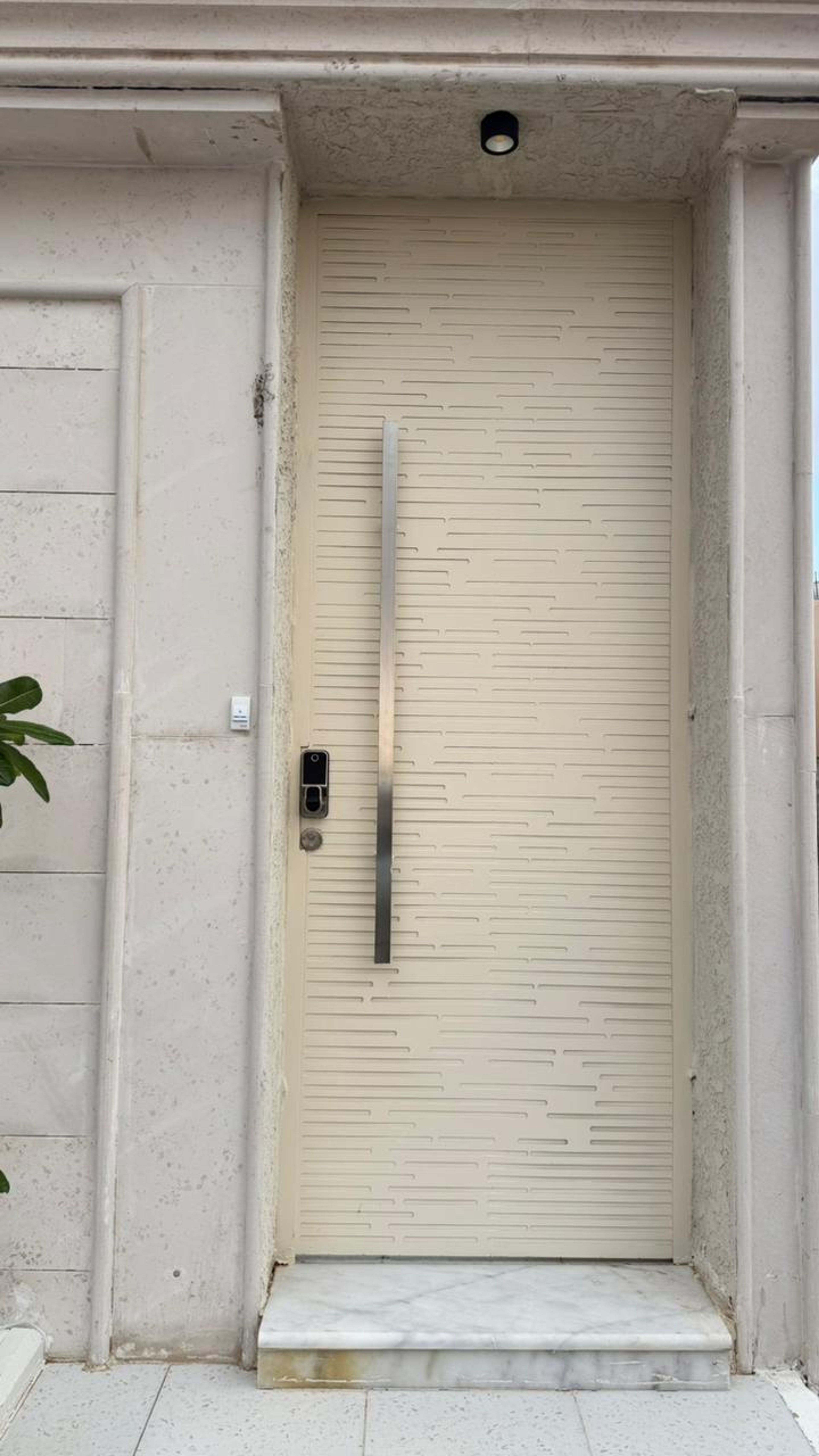 https://img.gathern.co/1400x0/1/GY_lzI2Qg5fZ31w96GaBP8wAYtjoR58q.jpg