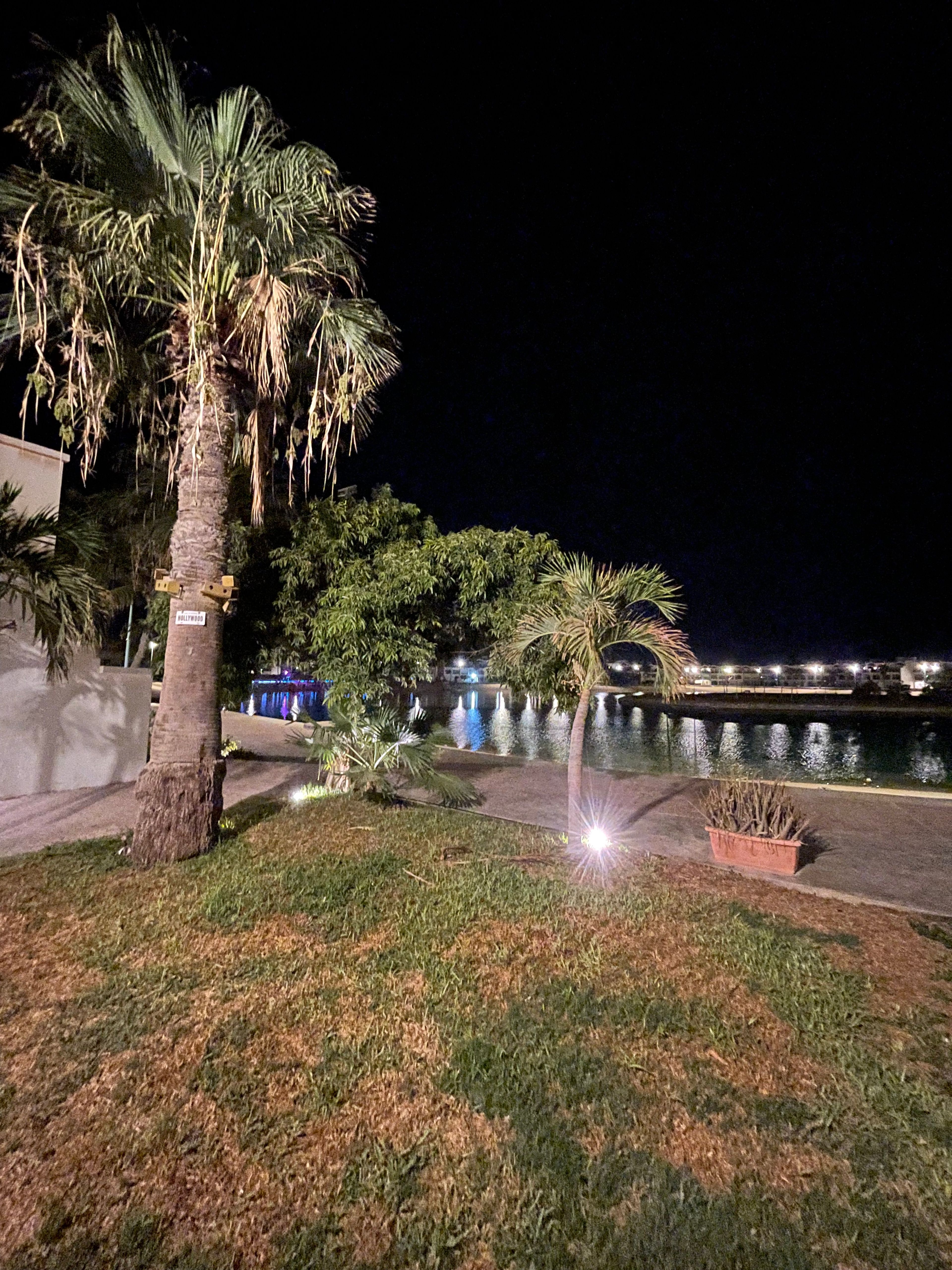 https://img.gathern.co/1400x0/1/GeeSuOL1CL8XUarf051yH8pjm72_0u1s.jpg