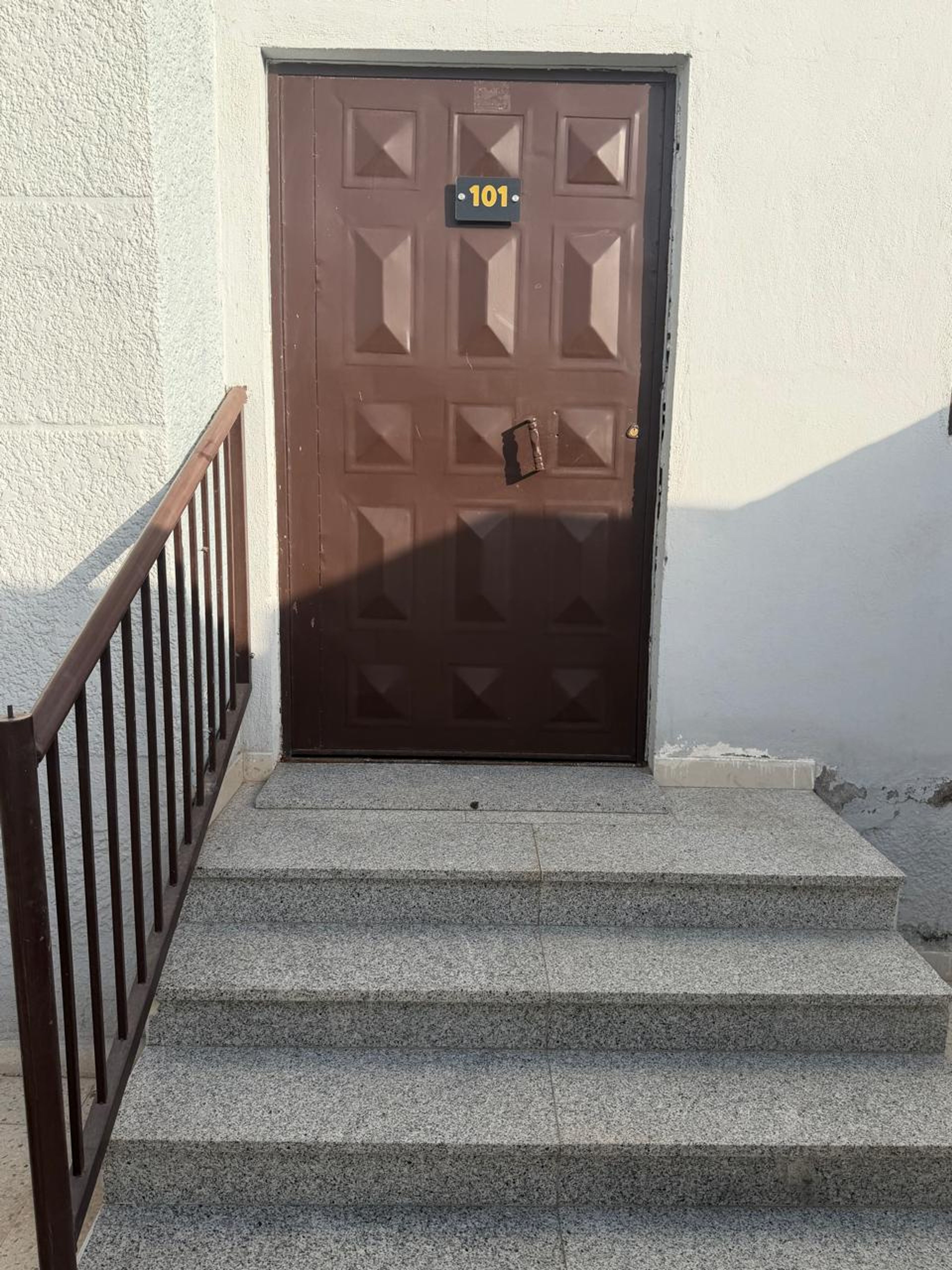 https://img.gathern.co/1400x0/1/GmXVfMbXjcCBWfJI0YQtUJ1cpA-1IKnh.jpeg