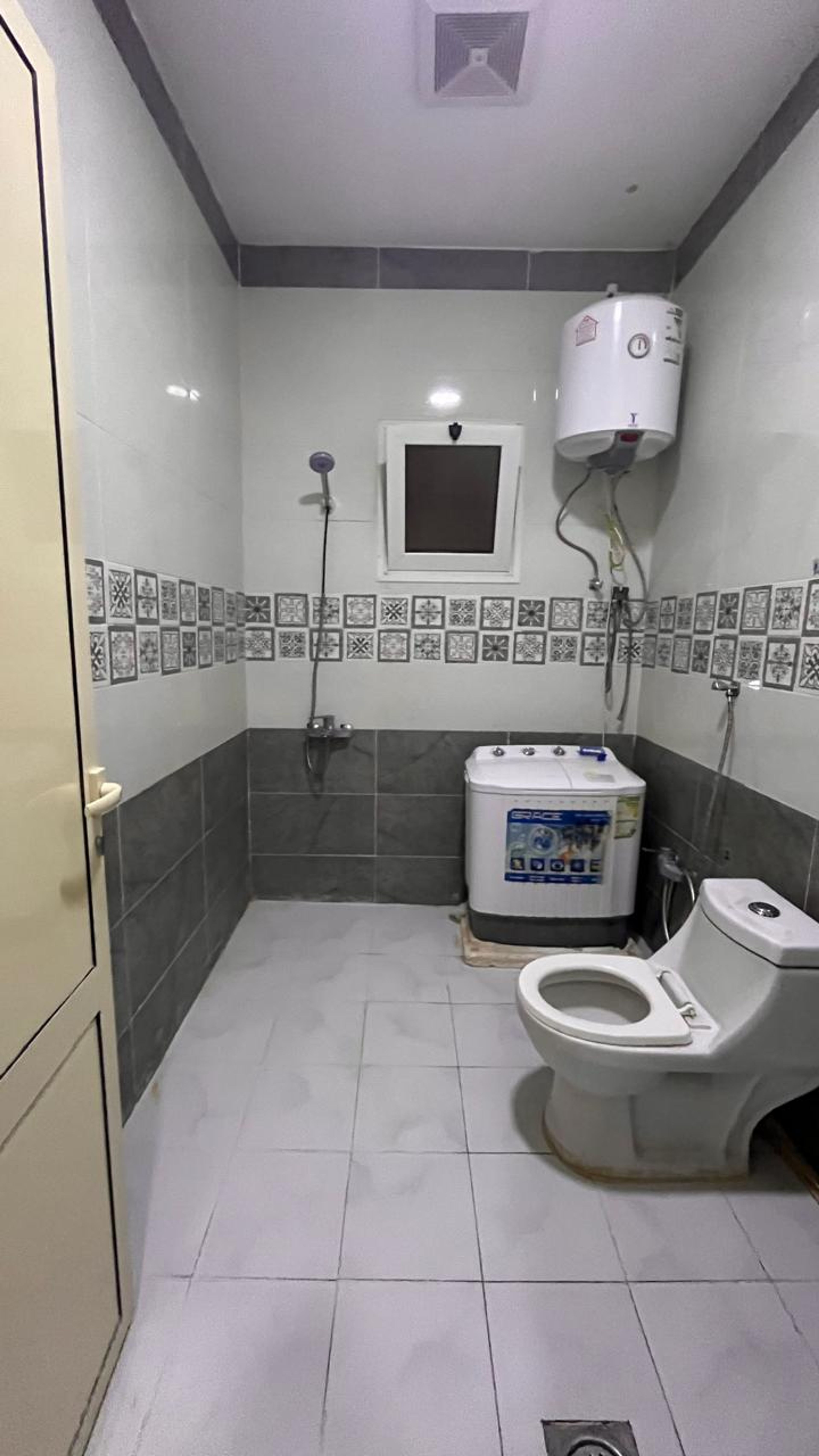 https://img.gathern.co/1024x0/1/GrH8Zr061ZswZHGCfjP6D3T9FT1ZQ1pv.jpg