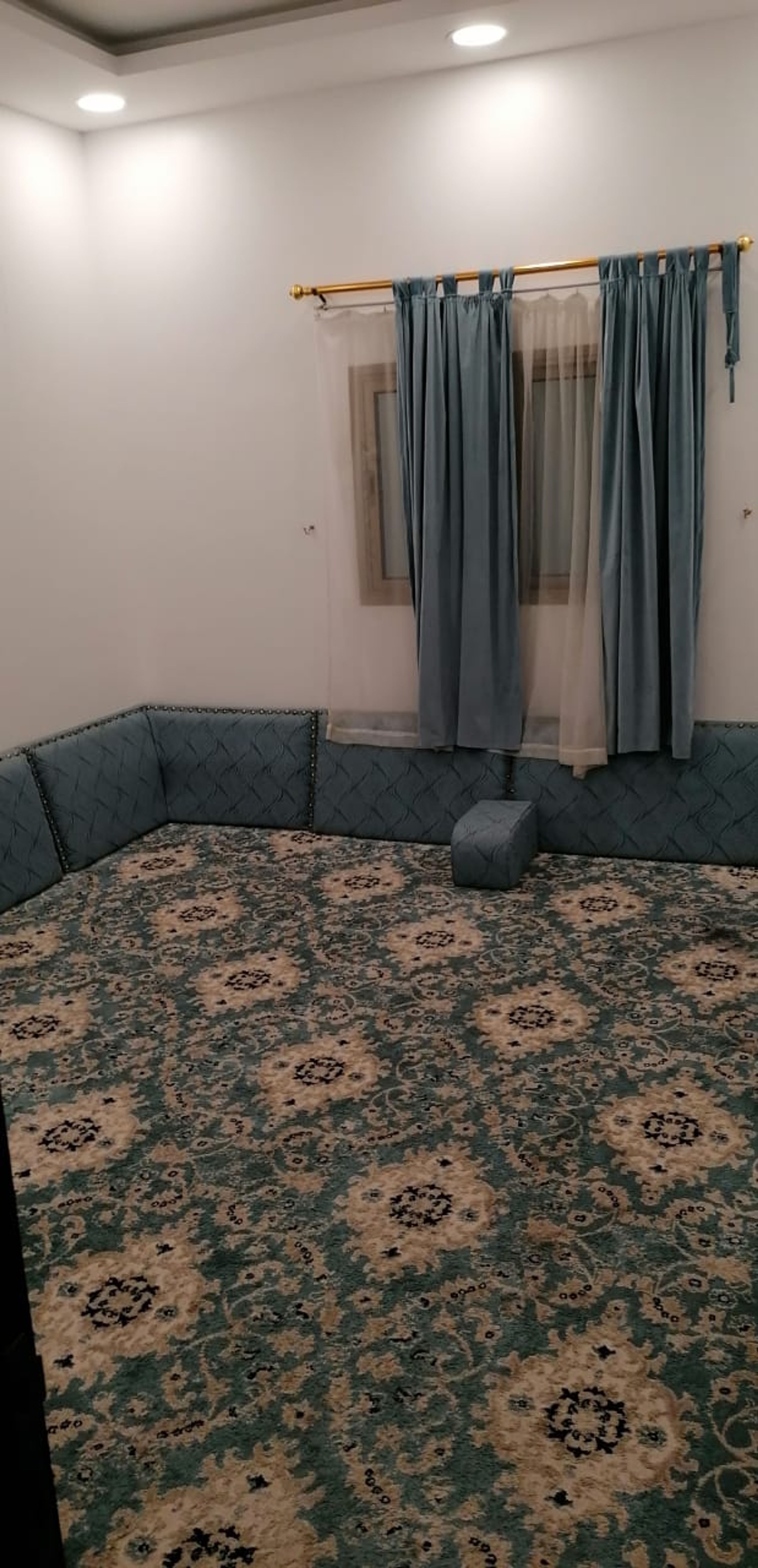 https://img.gathern.co/1400x0/1/H7TeQGIYM7iNIs7wqcW0XXUB1KUt-Cp2.jpeg