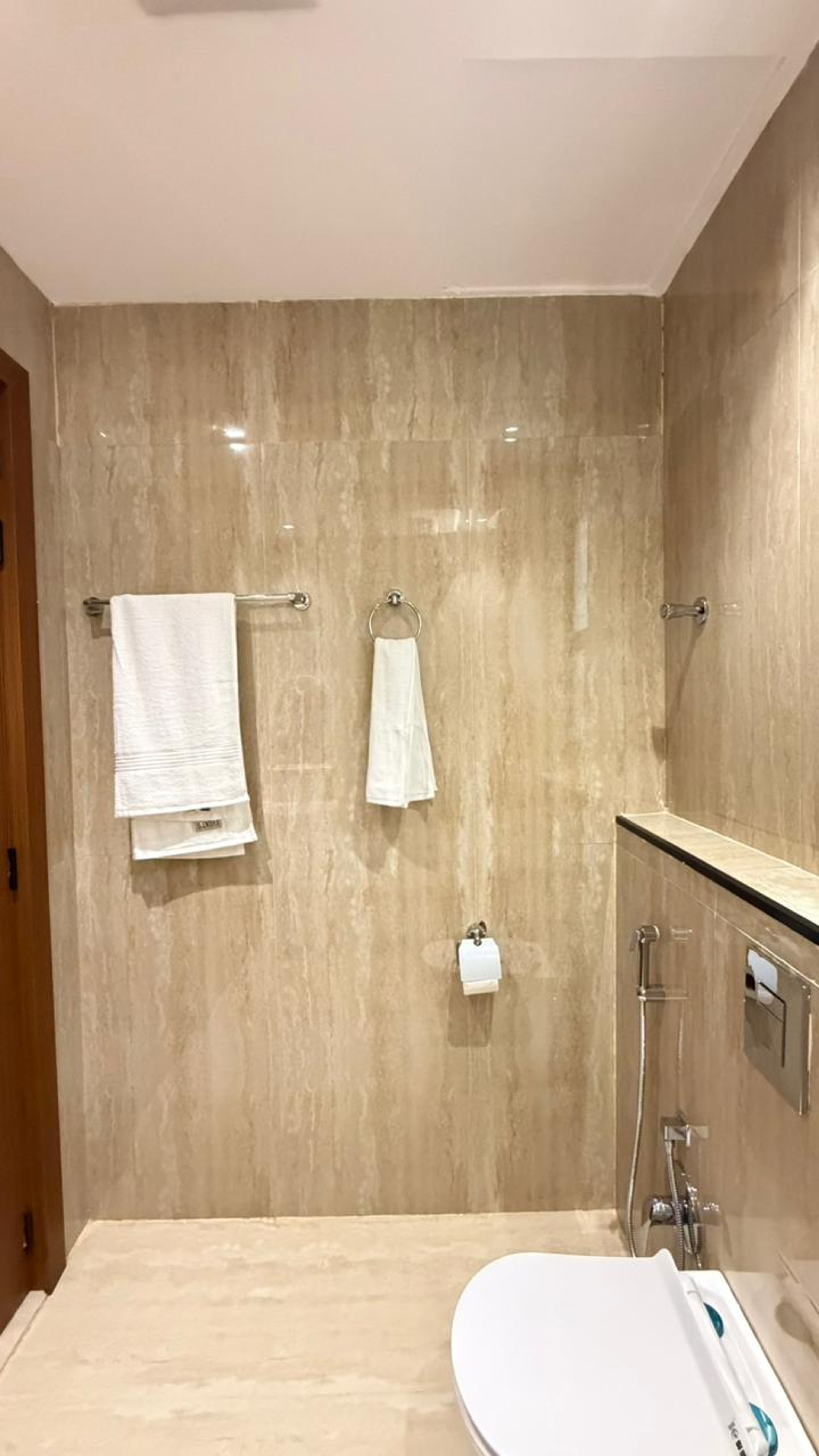 https://img.gathern.co/1400x0/1/HX568nFnnSKaRJCzXDdHBdfnXxbtw4p9.jpg