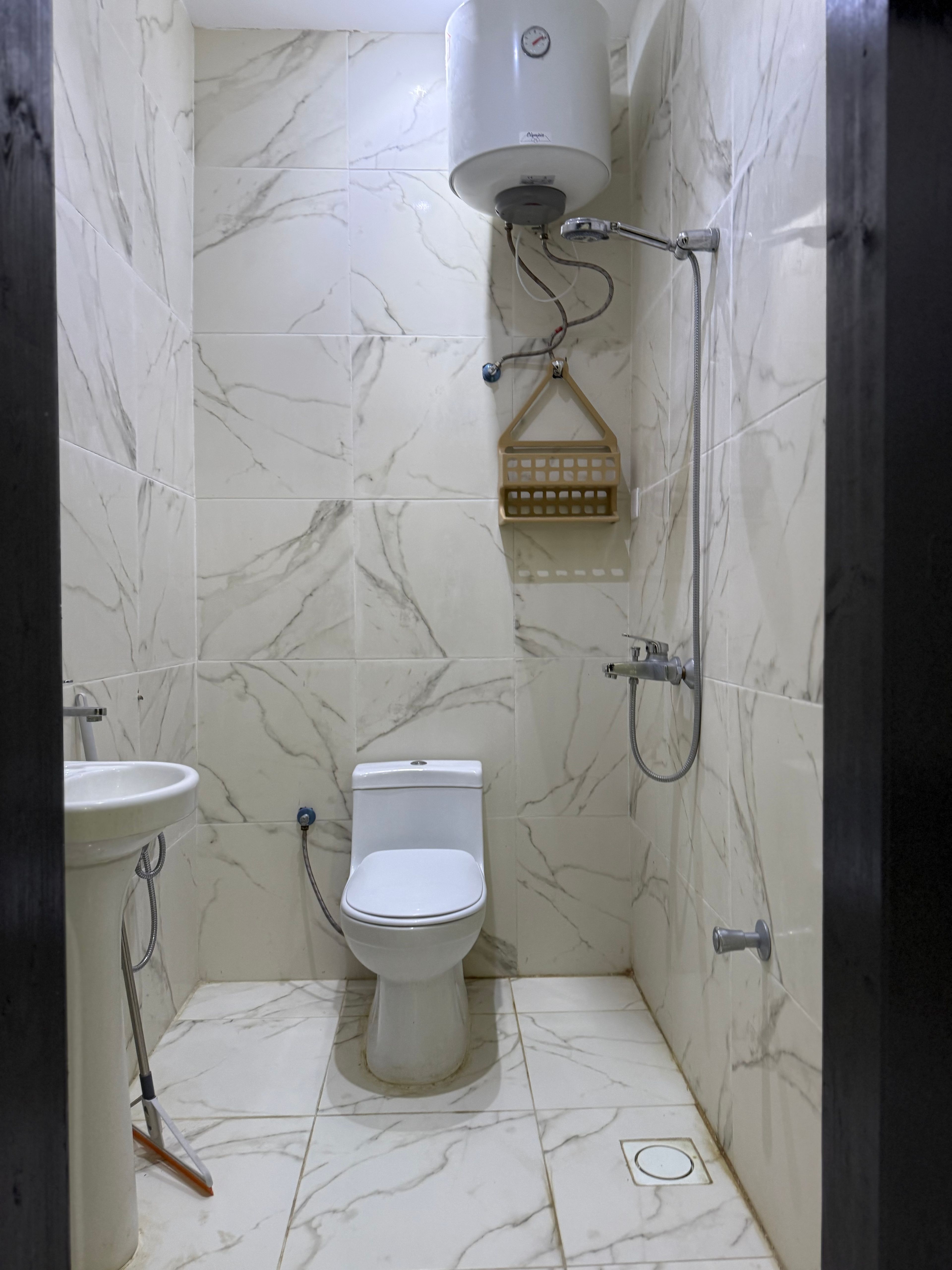 https://img.gathern.co/1024x0/1/HgG5Cr2RoHnUamy1hs24yZtYQcA67gN4.jpg