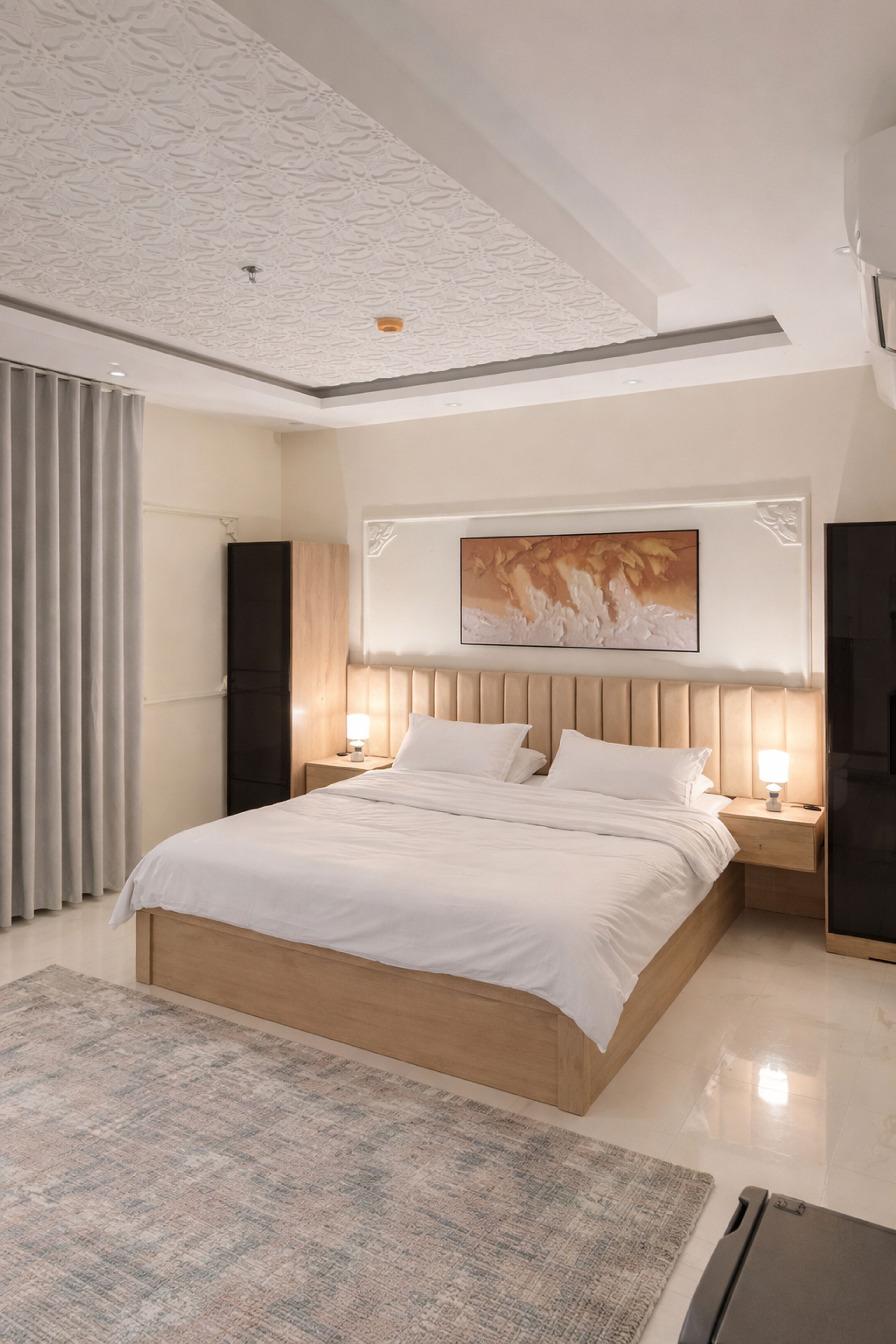https://img.gathern.co/1400x0/1/Hx5JHVFDmbfaOuSvgXUPaI-ztnlePYUC.jpg