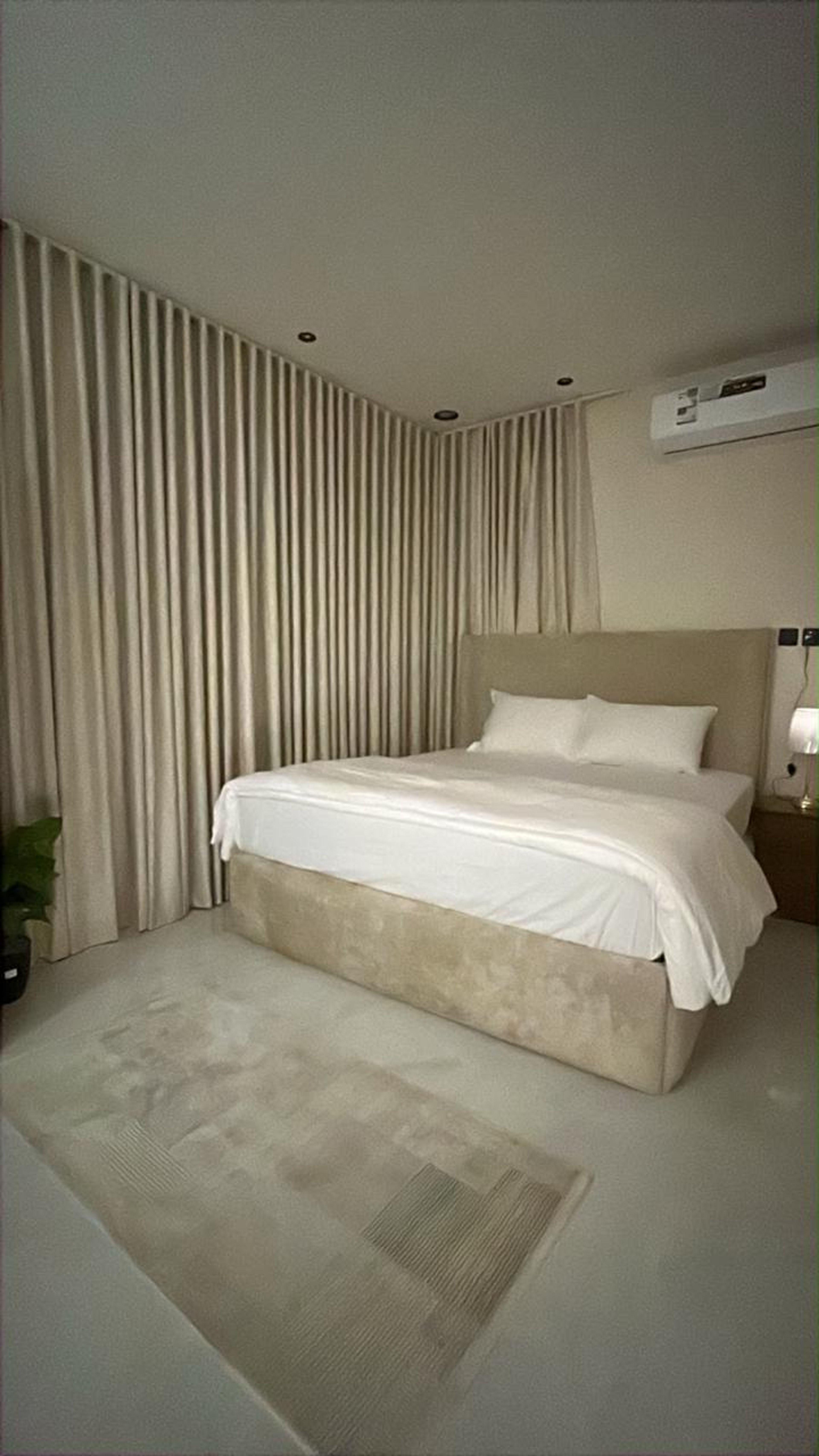 https://img.gathern.co/1024x0/1/IN27wiGbFN4FZUluDX1MnWcO0y_7GnZO.jpg