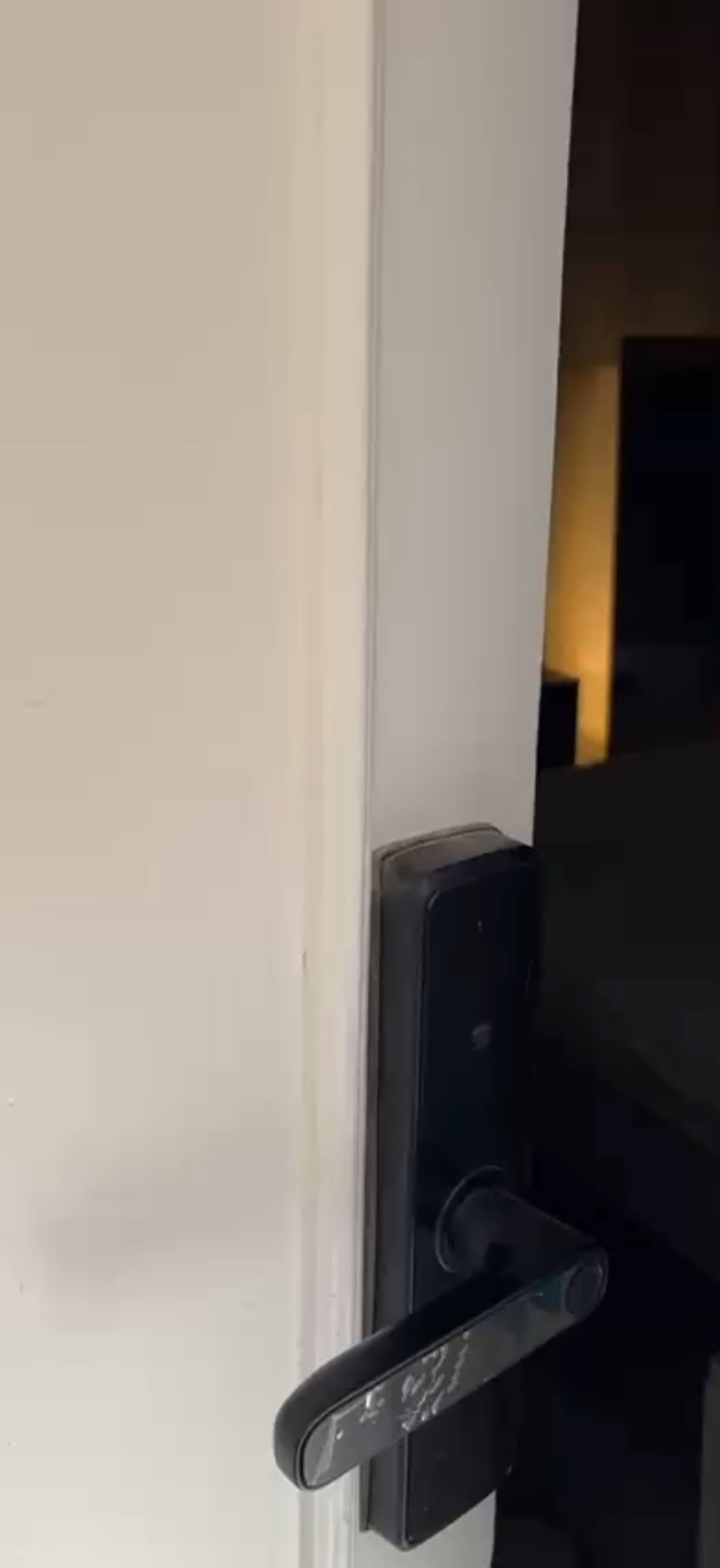 https://img.gathern.co/1400x0/1/Iu9jfij2MJUZkez4XlnD9q20uO8xmPf3.jpg