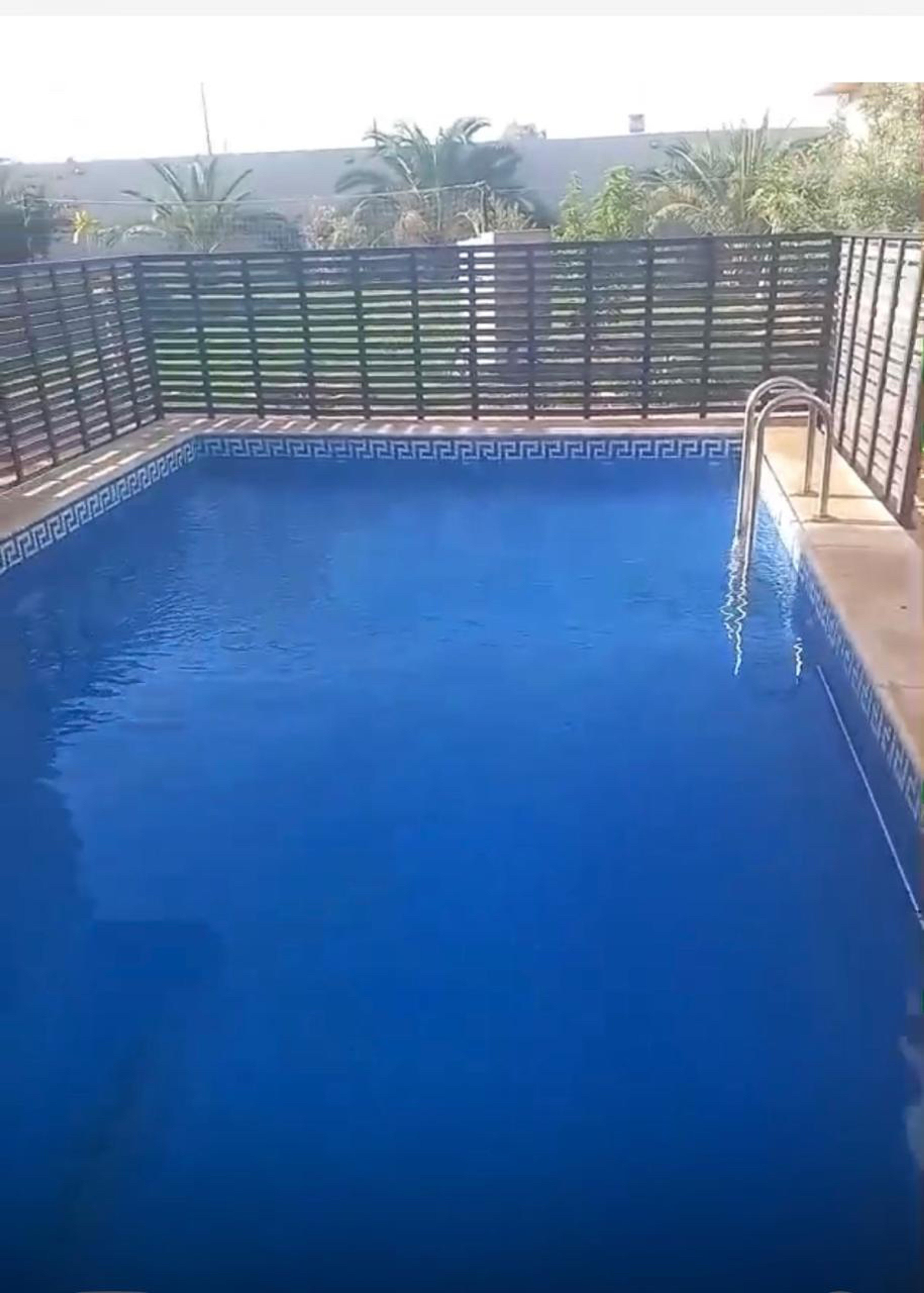 https://img.gathern.co/1024x0/1/J4ZMWpeIGHBnIGduvRbr0ghZJsmpVWUy.jpg