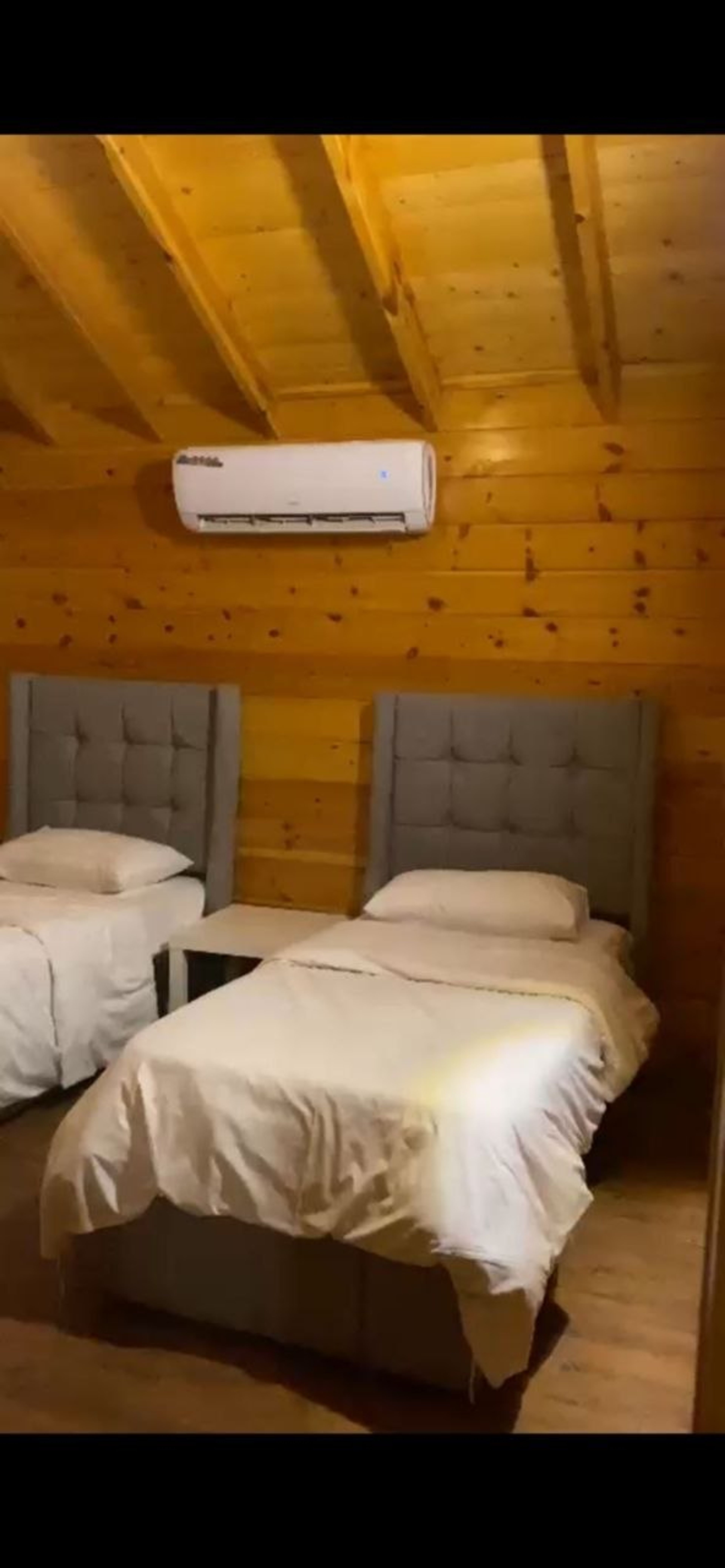 https://img.gathern.co/1400x0/1/JFCr_u_QSKZOm3OGfIVDn6XEAFfB9dVW.jpg