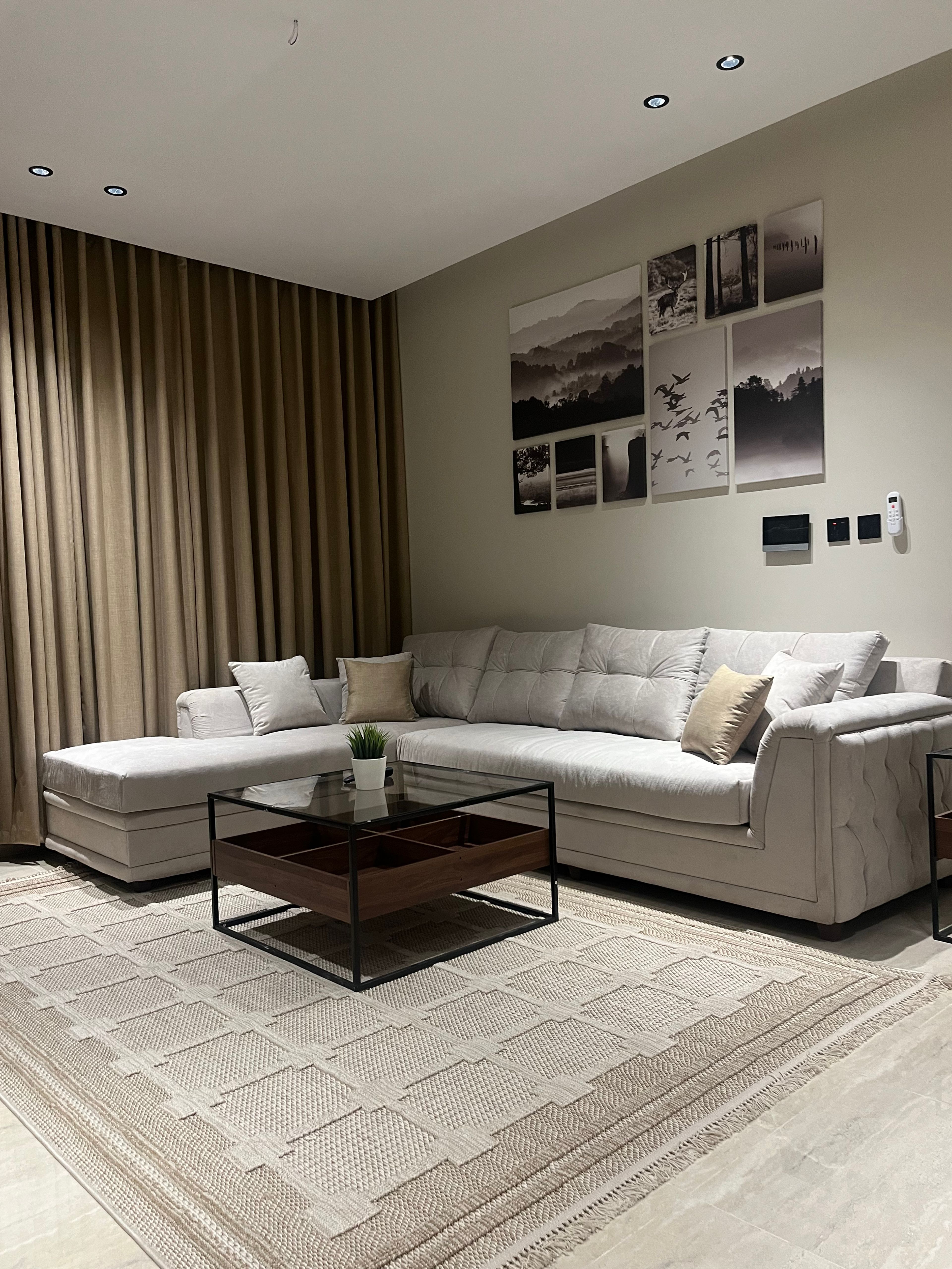 https://img.gathern.co/1400x0/1/JQuzaoVAfu1eU3YOGNvWJS-cPElZF_ij.jpg