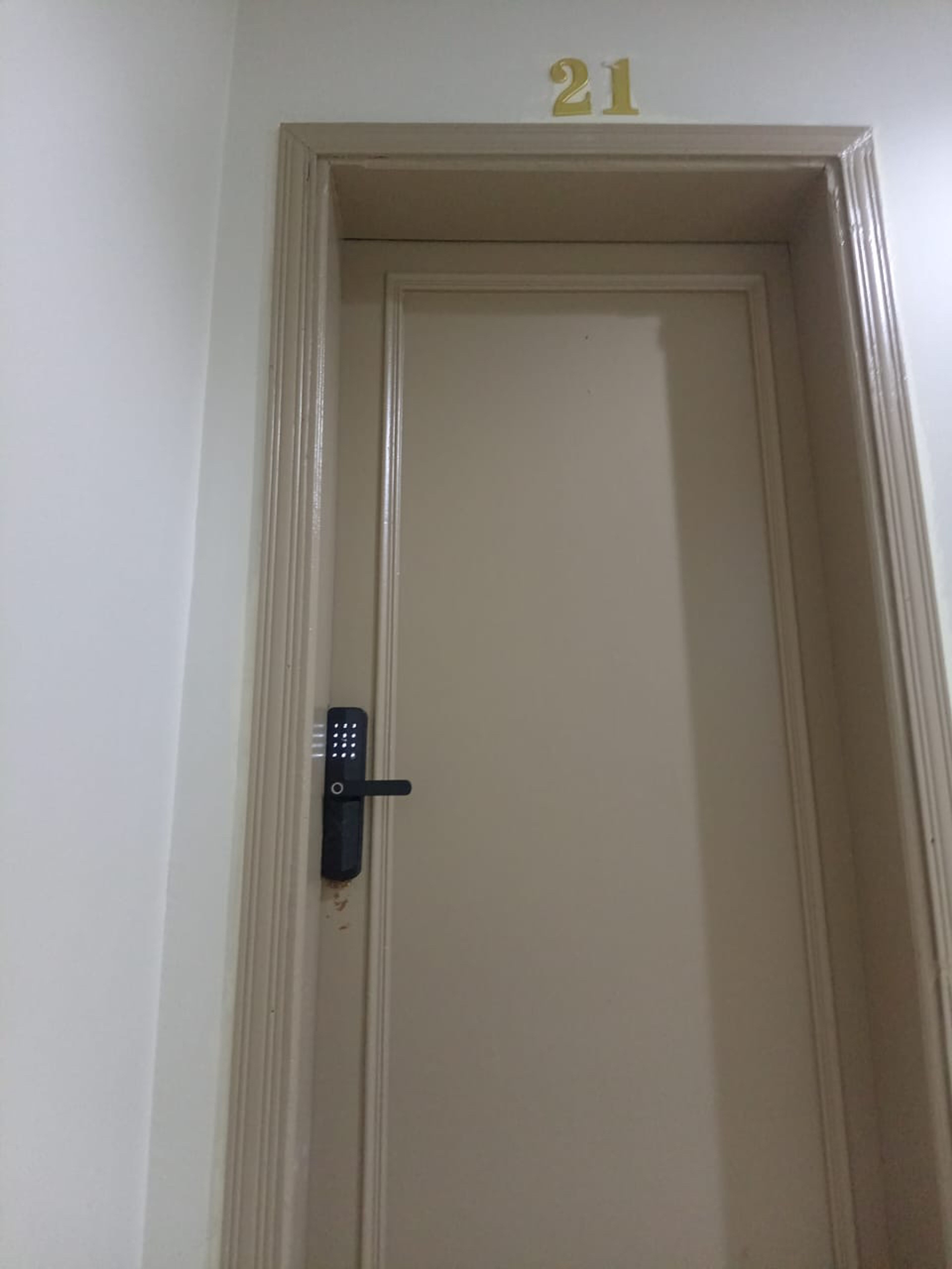https://img.gathern.co/1400x0/1/JjShyT2vBKXpRnQieqtt0EEIUwEhbu09.jpg