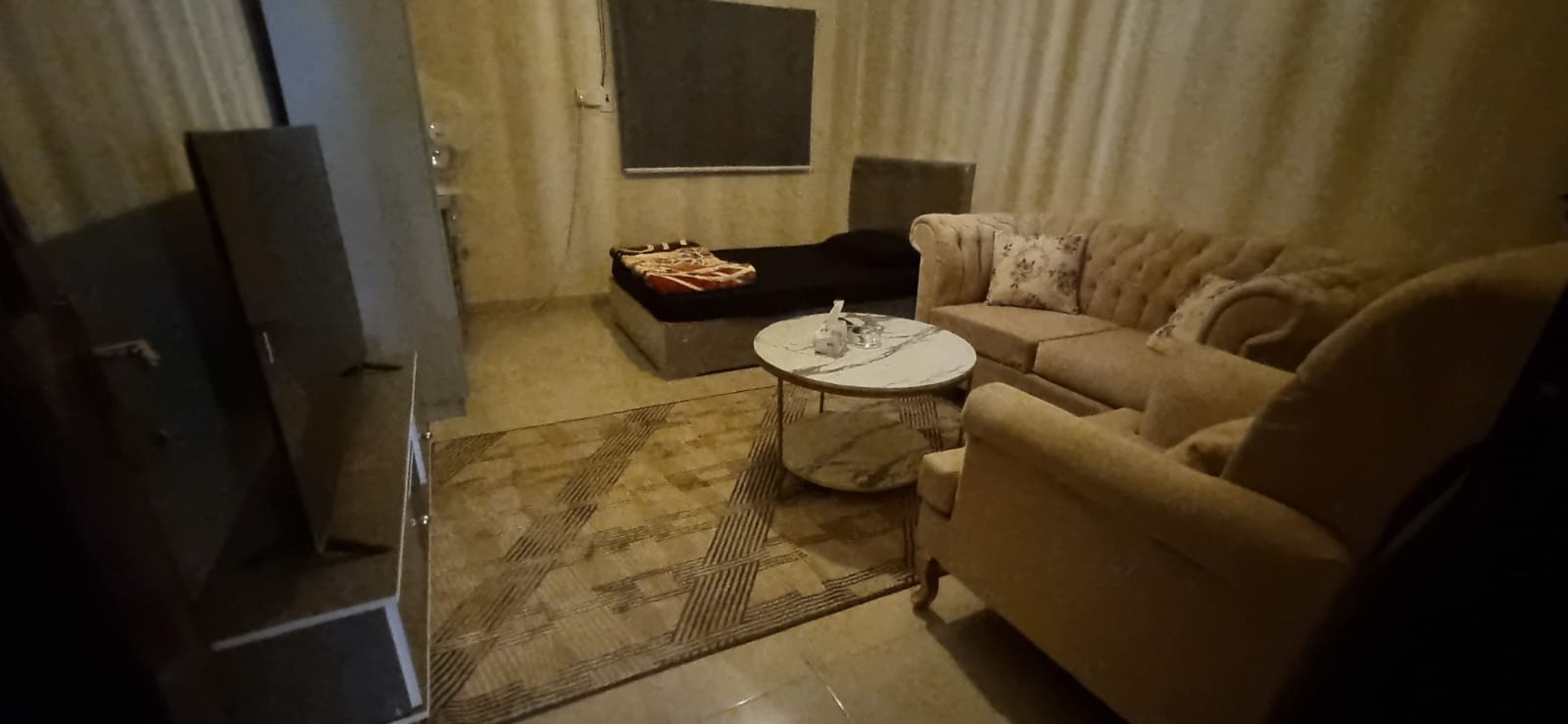 https://img.gathern.co/1400x0/1/KCZ7Gj1aZEQqrk4J77cSN4IQIJi0M0P1.jpeg
