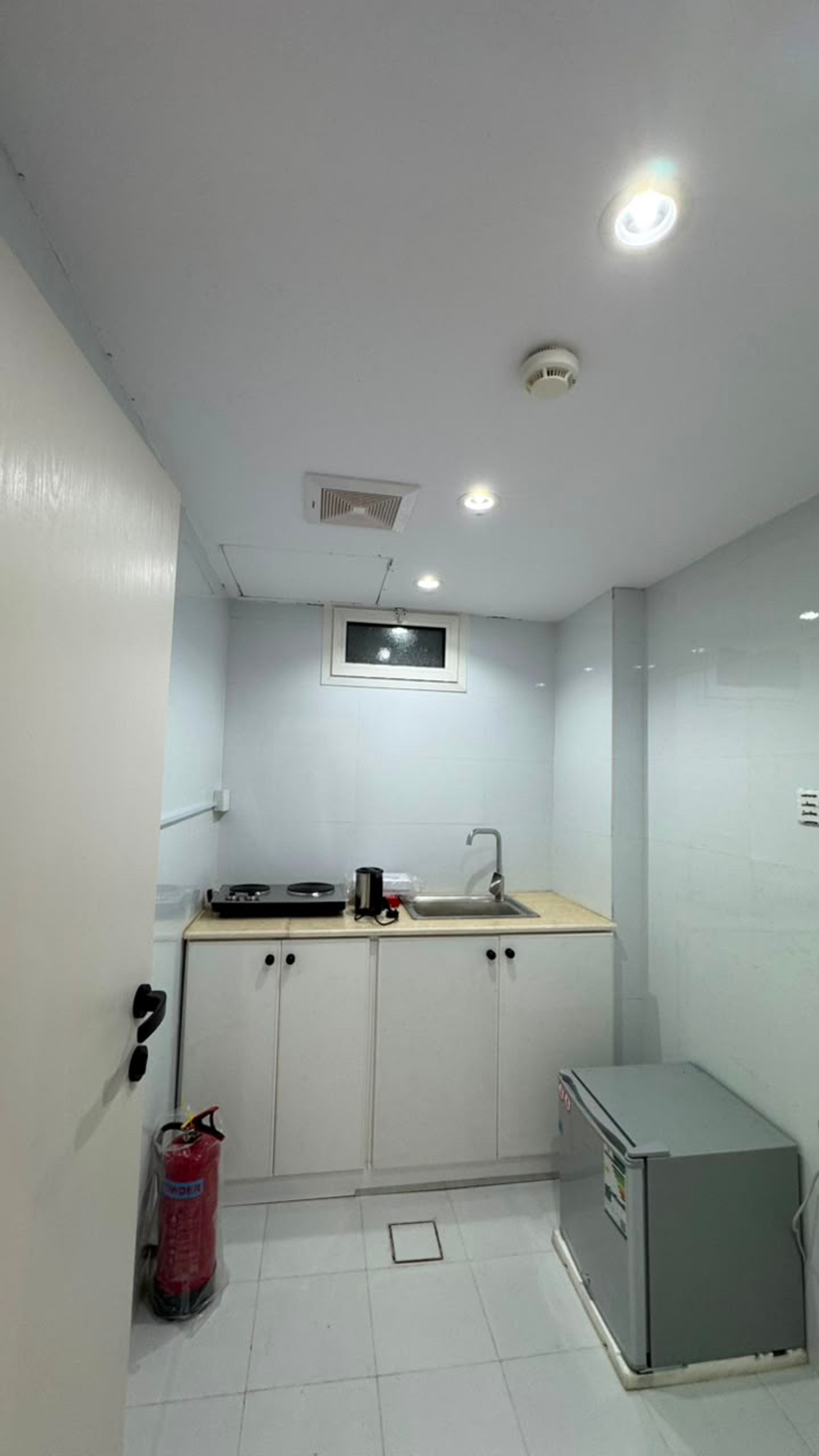 https://img.gathern.co/1024x0/1/KMM1ZkYm1j9HVQQGmkh1uZ-N8OvsnMth.jpg