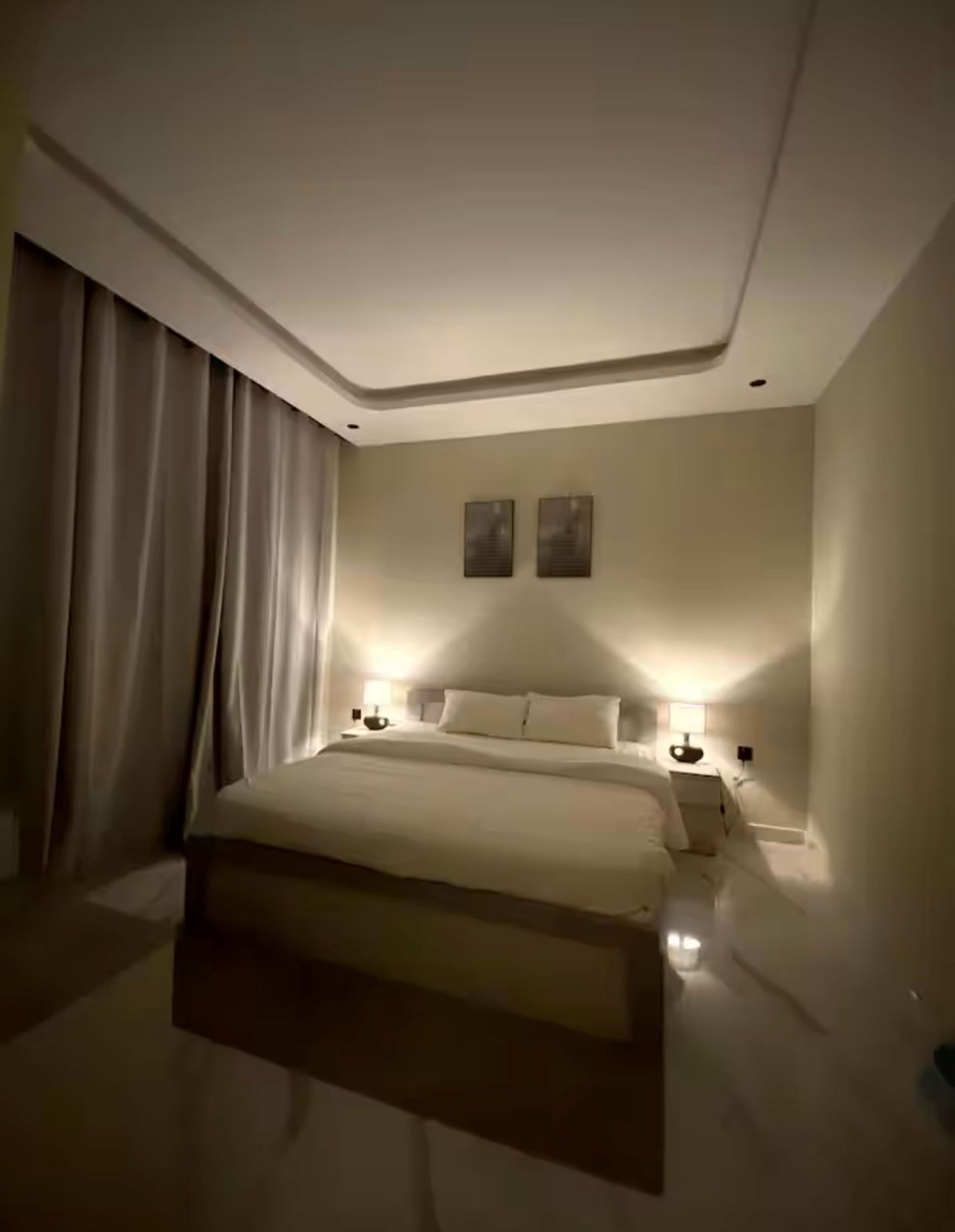 https://img.gathern.co/1400x0/1/KadIzVZ5P_pWWZkL6vpkmg8Xd2Idgreb.jpeg
