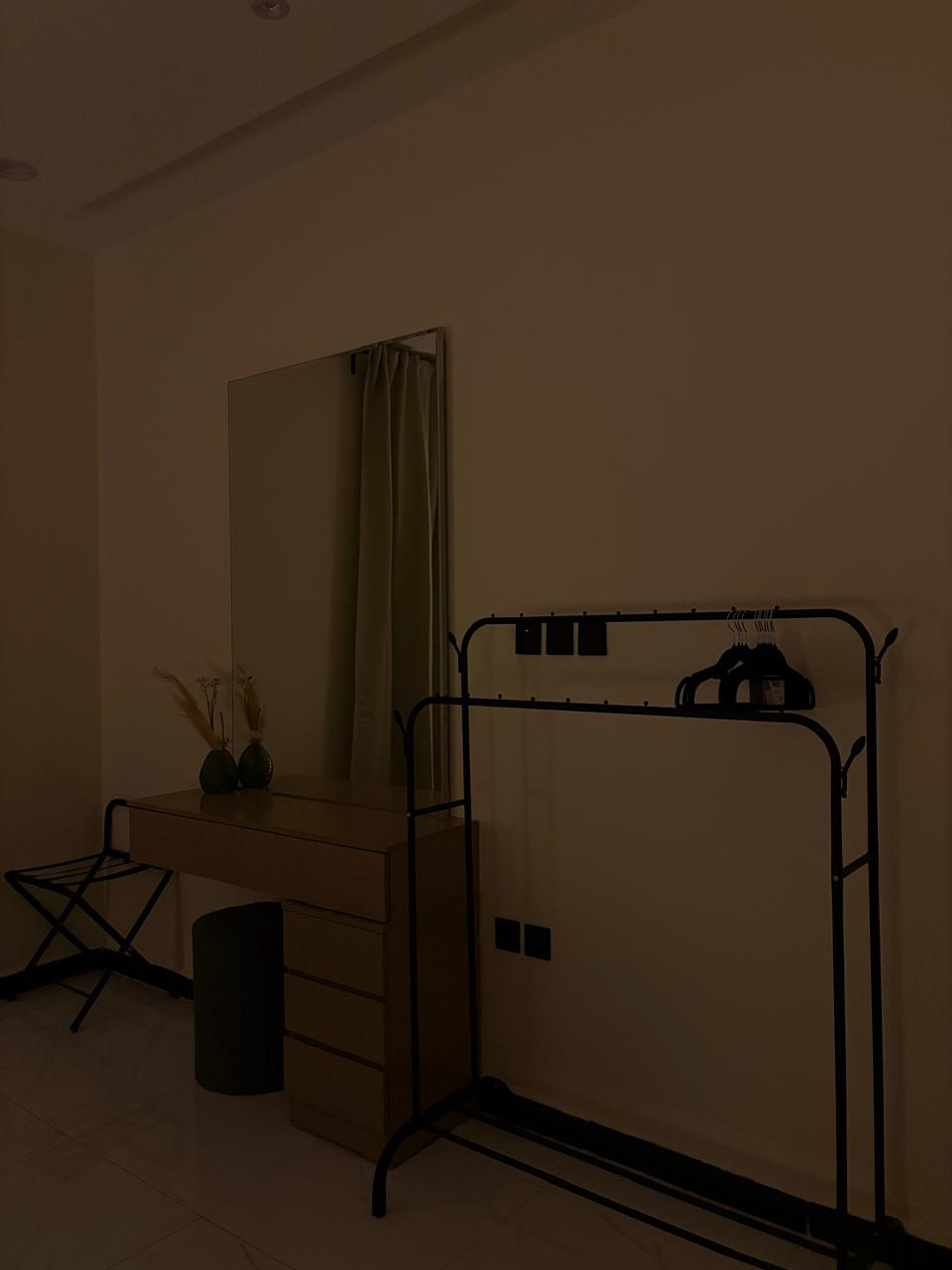 https://img.gathern.co/1400x0/1/KjialTaGxu1GVe0gzEkGGEwAtptMyQmD.jpg