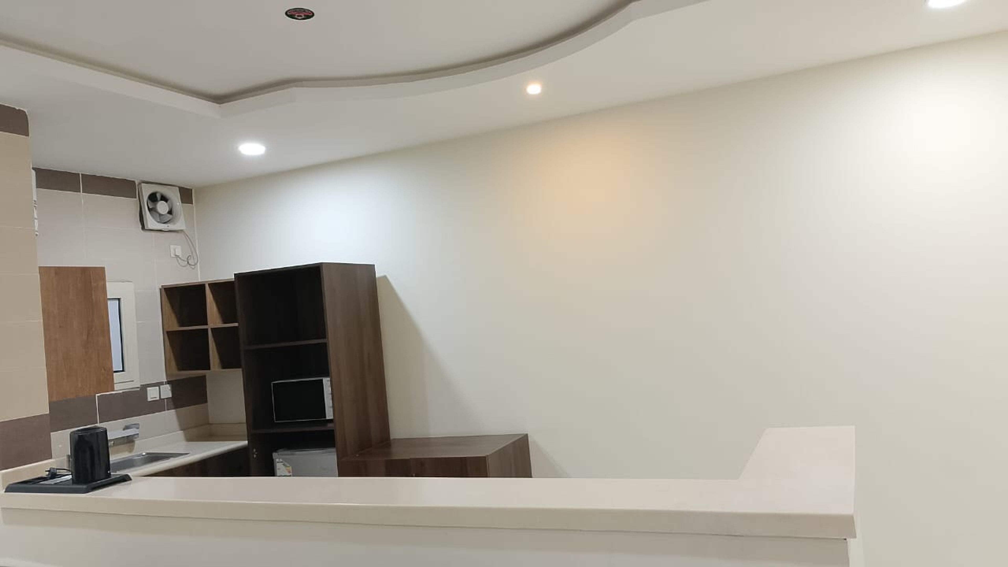 https://img.gathern.co/1400x0/1/KvRuH_uMSUDkXDcFF6S255k_Vio77VTh.jpg