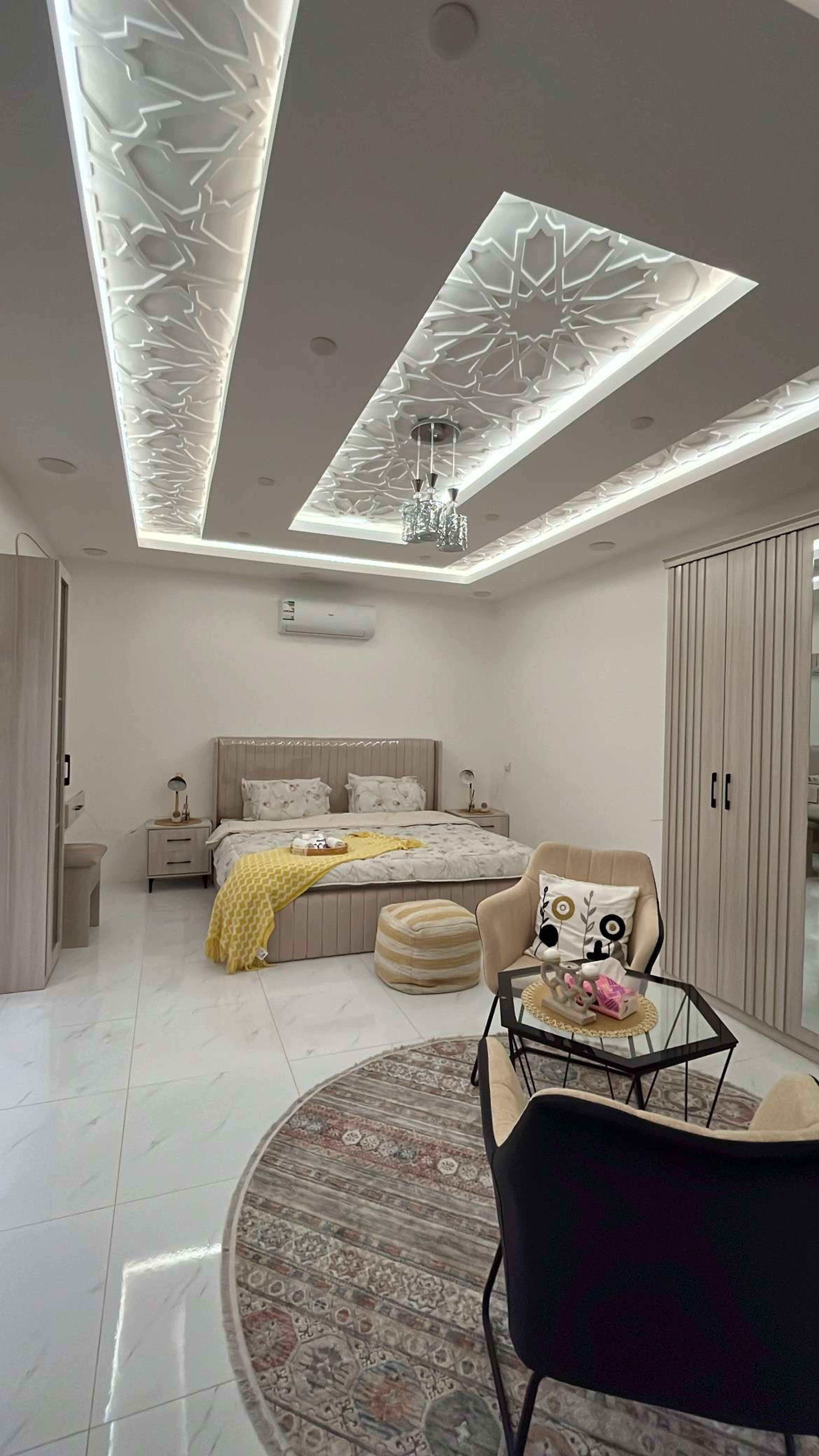 https://img.gathern.co/1400x0/1/KwCDGy5ZgJ3uqiys3hh14qYl8eBwdXU8.jpg