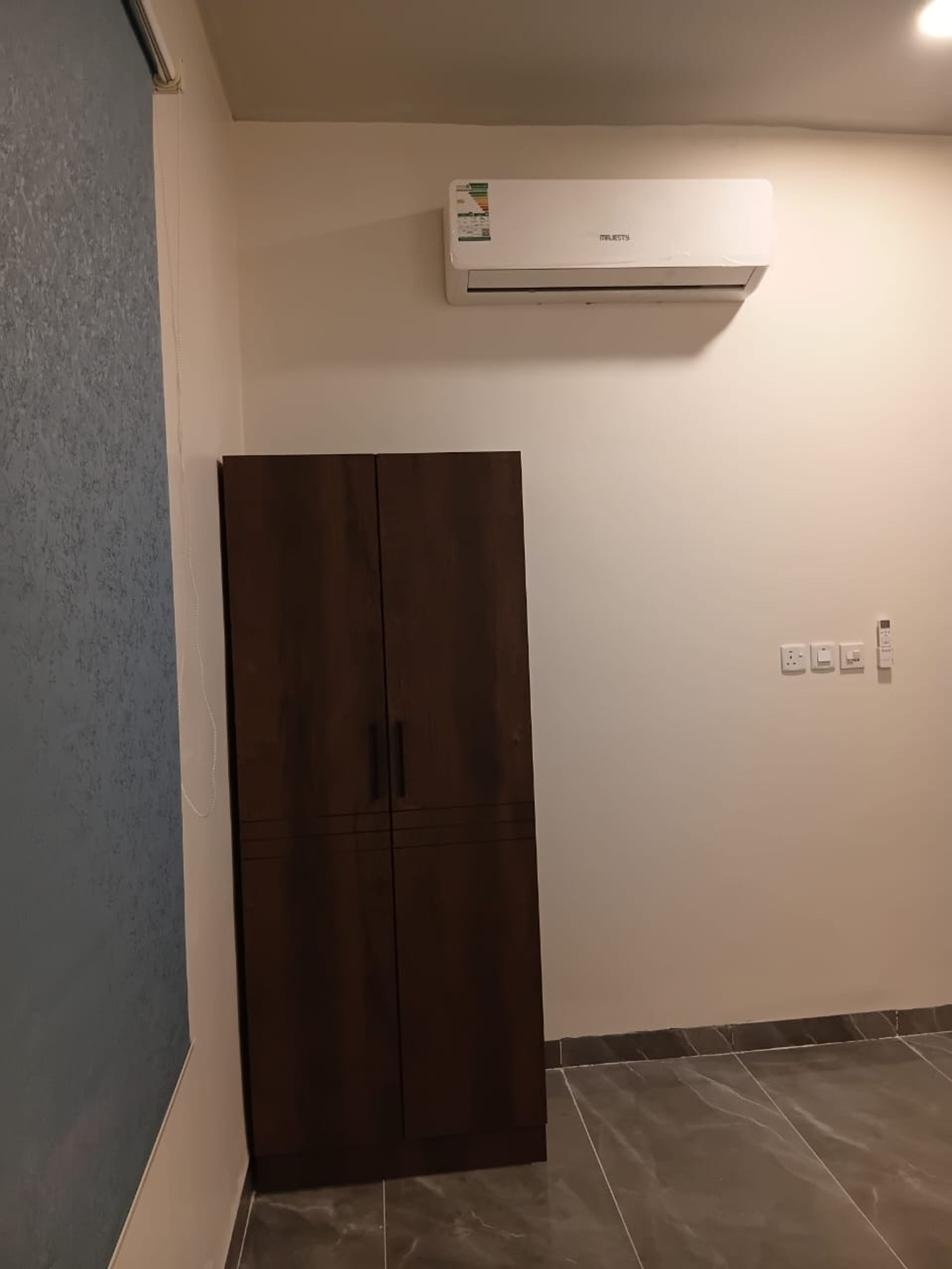 https://img.gathern.co/1400x0/1/L8pFV2Hy-ixN4UHS0cty9he6mSiNNXHT.jpeg