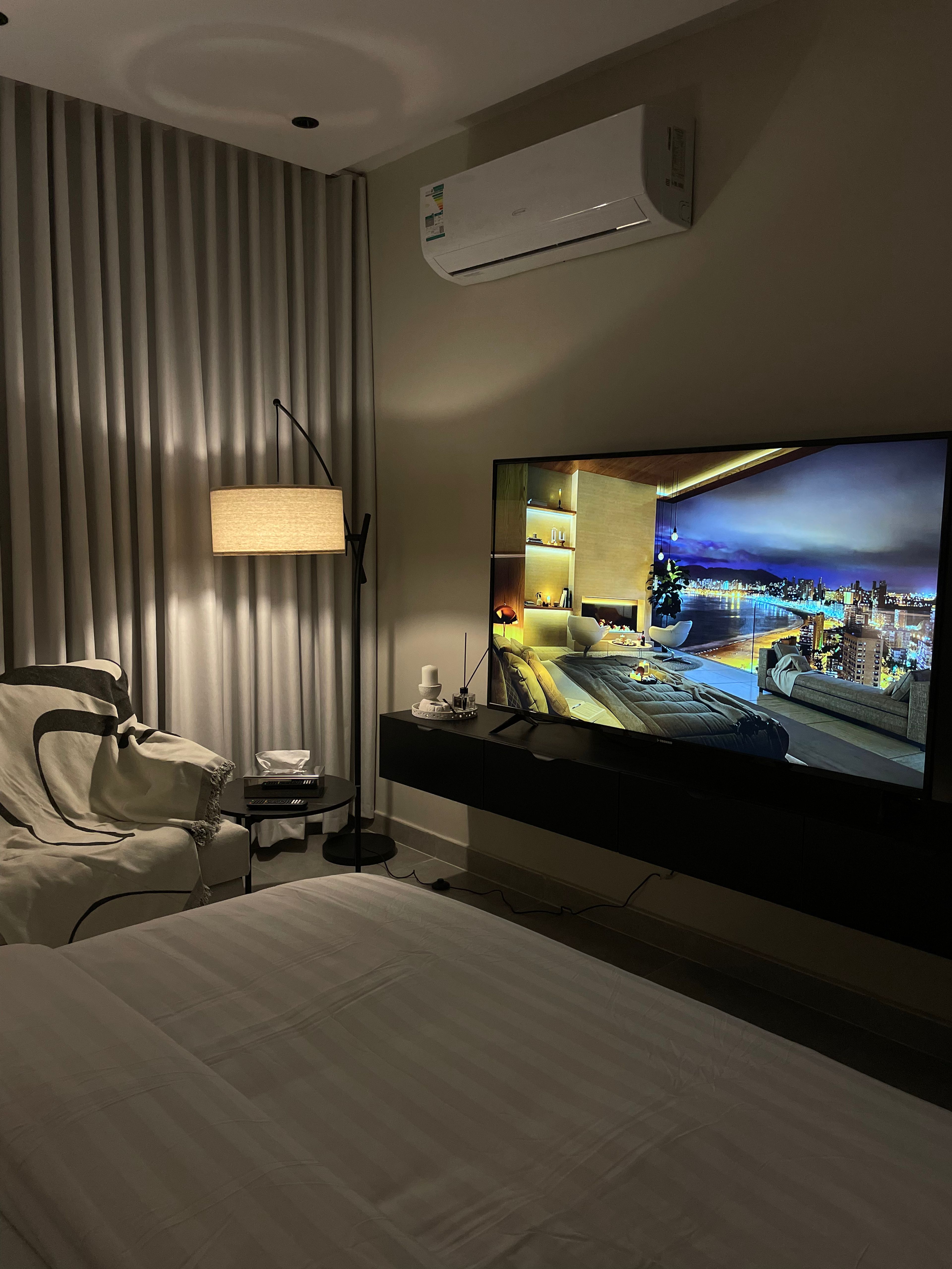 https://img.gathern.co/1400x0/1/LPJ99QeH1rjwKAAbngWJVHJrnzhIpsPG.jpg