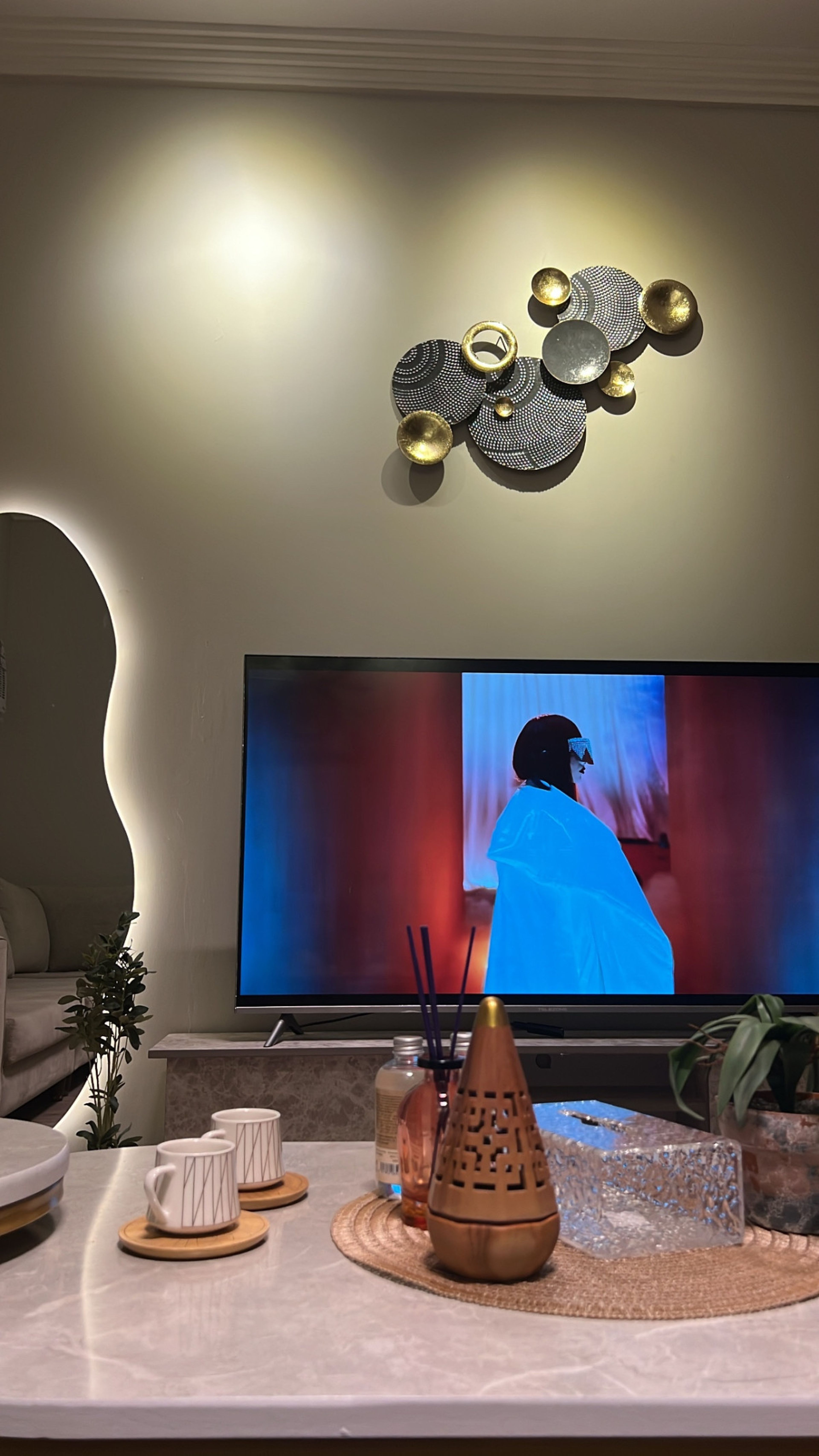 https://img.gathern.co/1024x0/1/MiAe5C8KgAUz_LQvc2luYmjupDkuq3t_.jpg
