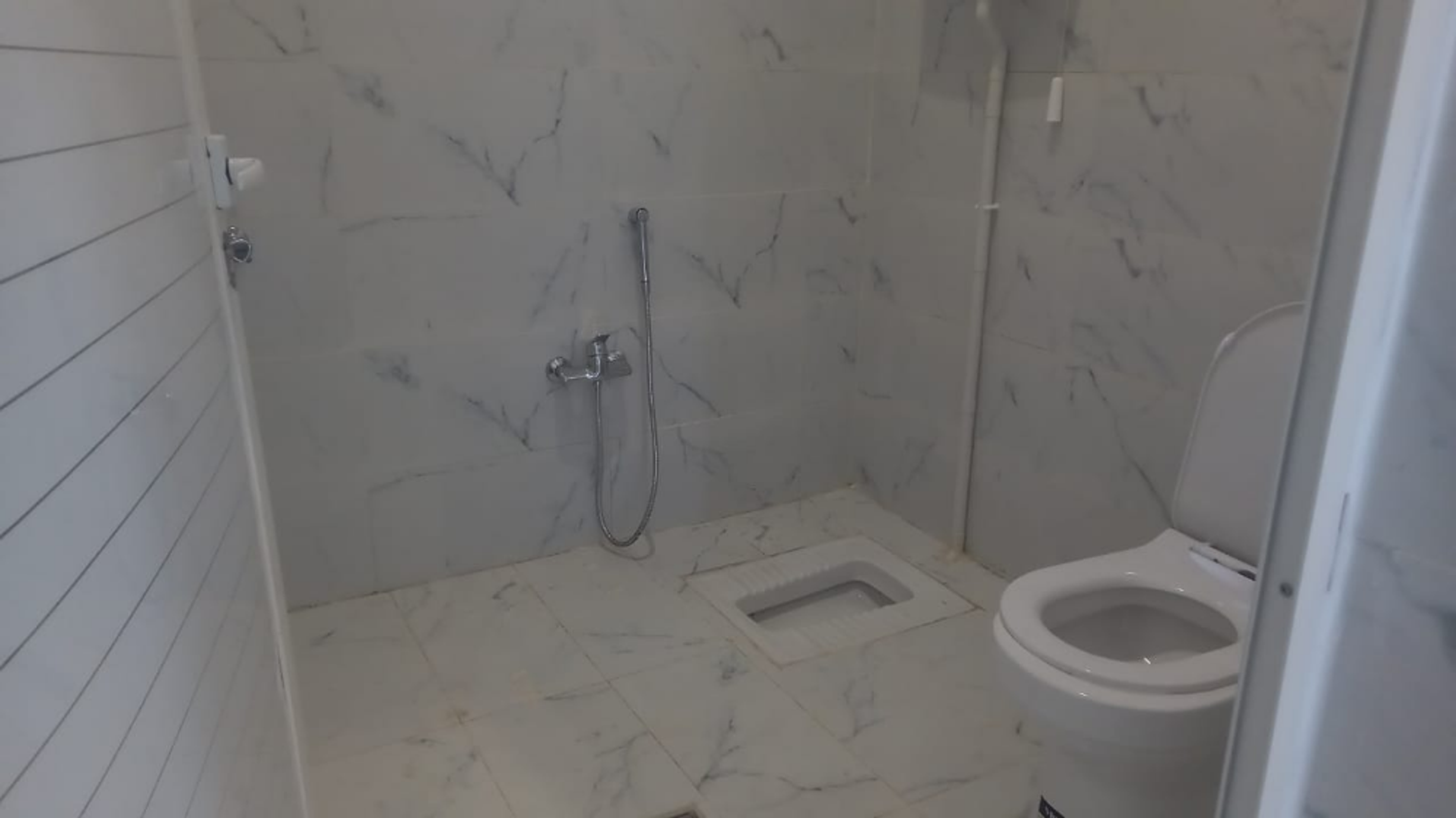 https://img.gathern.co/1400x0/1/MkGEd_DooRitq8dobDBRHmxkl1I9LZyI.png