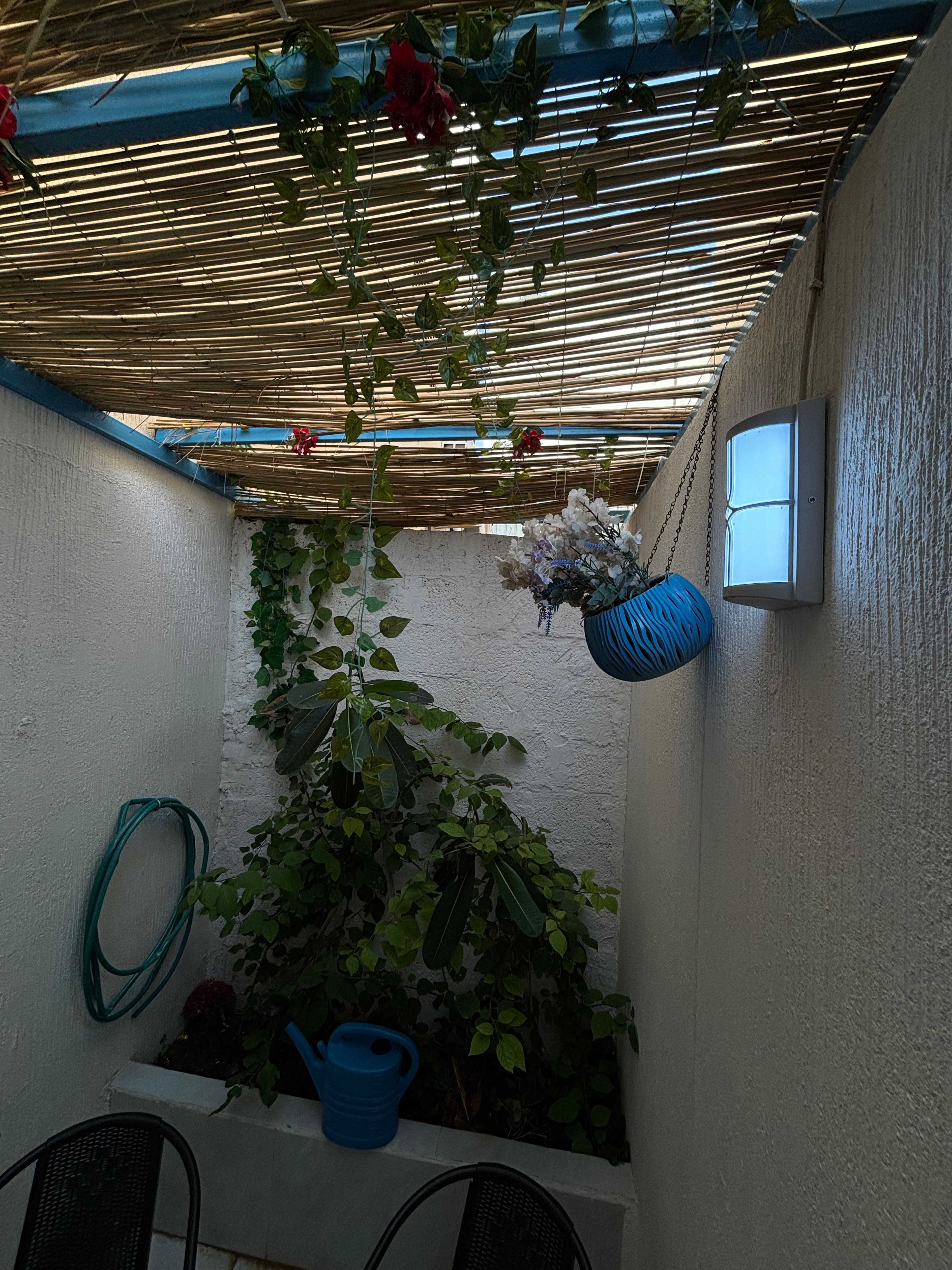 https://img.gathern.co/1400x0/1/N-CmVlqaJkrqmvcfT12-6p-BU8pPN7Rn.jpg