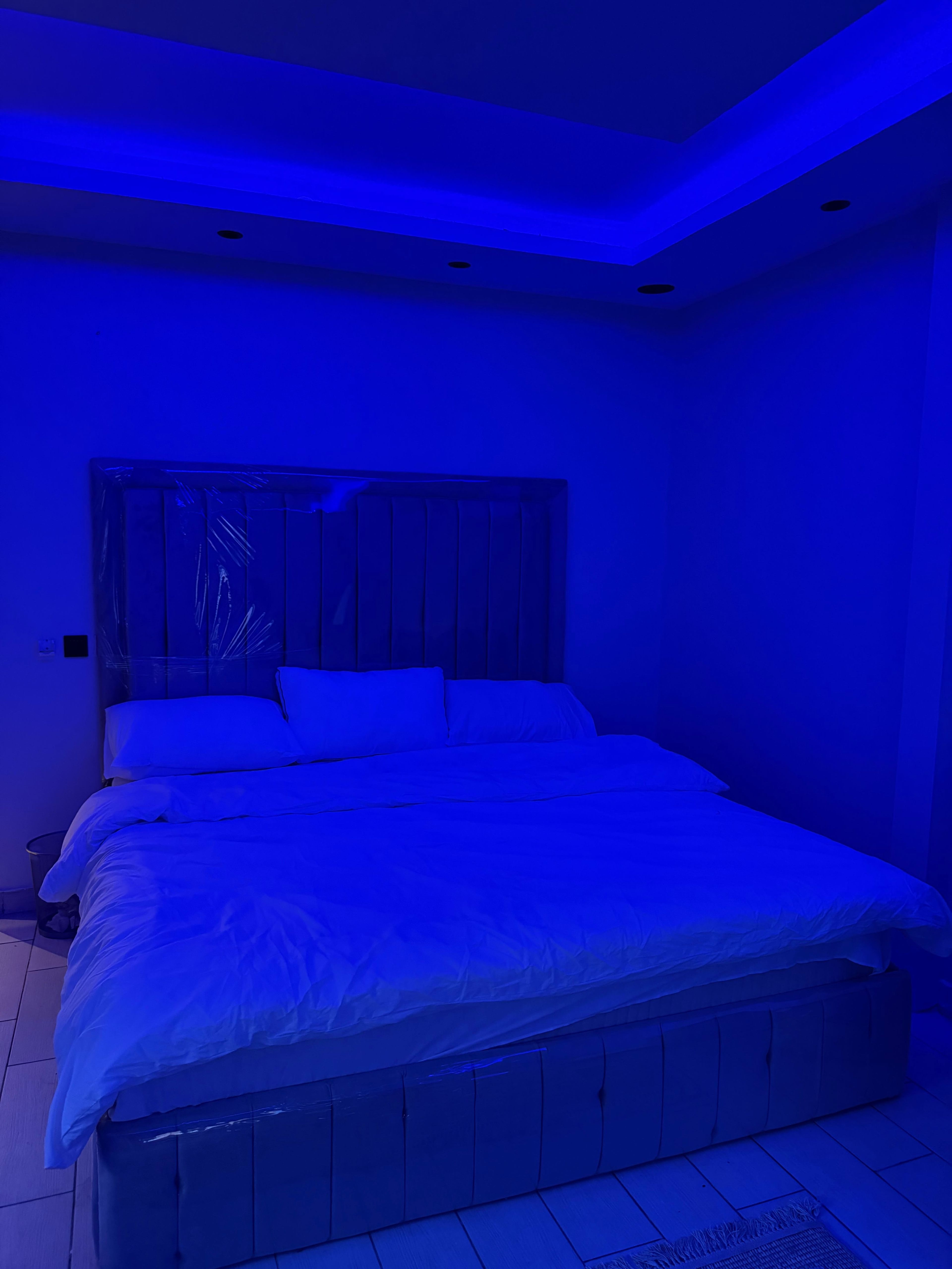 https://img.gathern.co/1400x0/1/N-IldaHWIlx4nuPI3wOoJo2NKho5Np1K.jpg