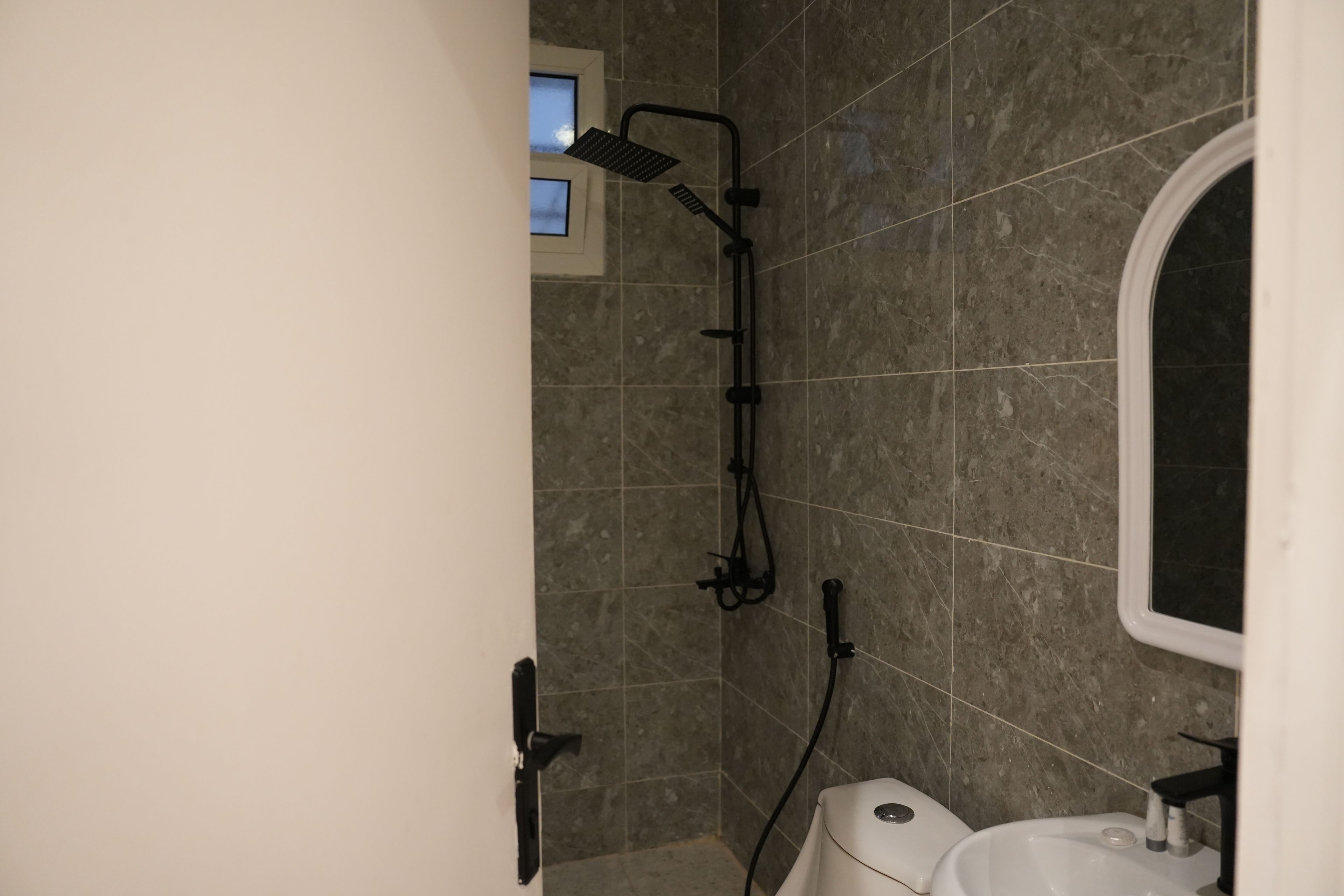 https://img.gathern.co/1400x0/1/N5-auEv2CKuOzAHc7ks4ac1kf0IoYVS8.jpeg