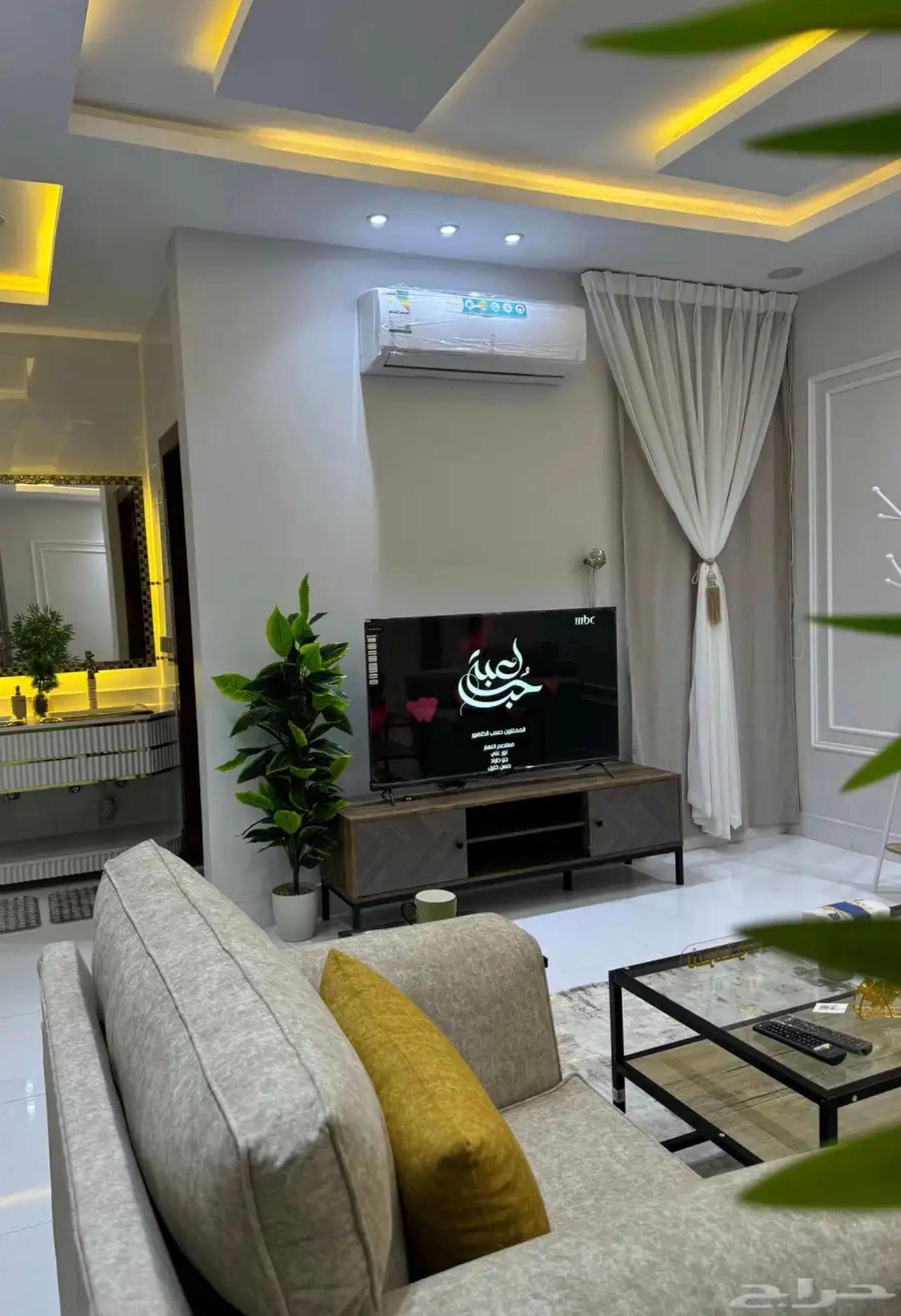 https://img.gathern.co/1024x0/1/Nd85C6skBGdtzfSvsyqfYyoF2xujC5jT.jpg