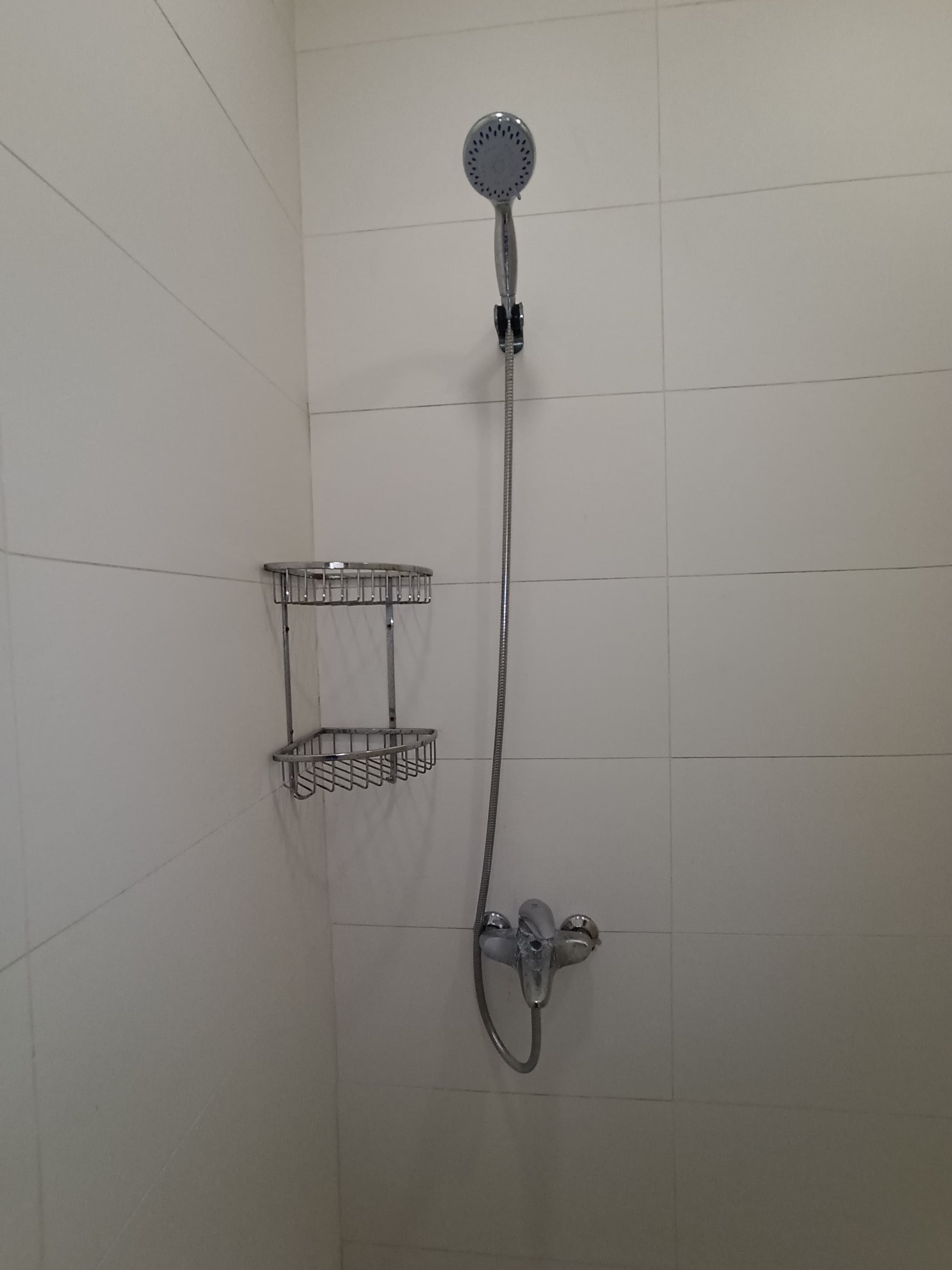 https://img.gathern.co/1400x0/1/NrEaZueM9IT-N8ZCffaYvd-MU3aSlq6l.jpeg