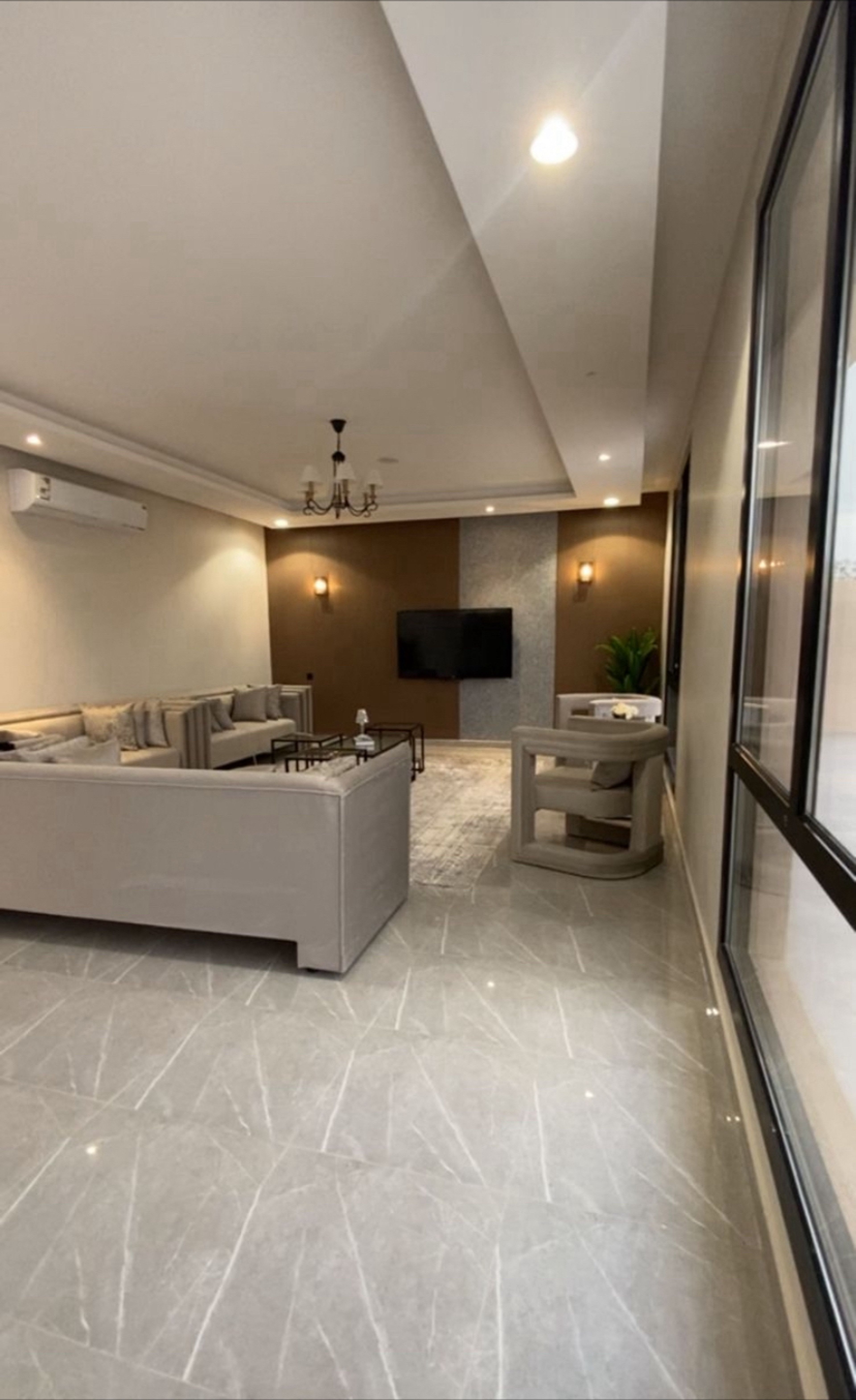 https://img.gathern.co/1024x0/1/Nuwx1ywDwIMULOhJ9hYWPEzN8NLVtRc2.jpg