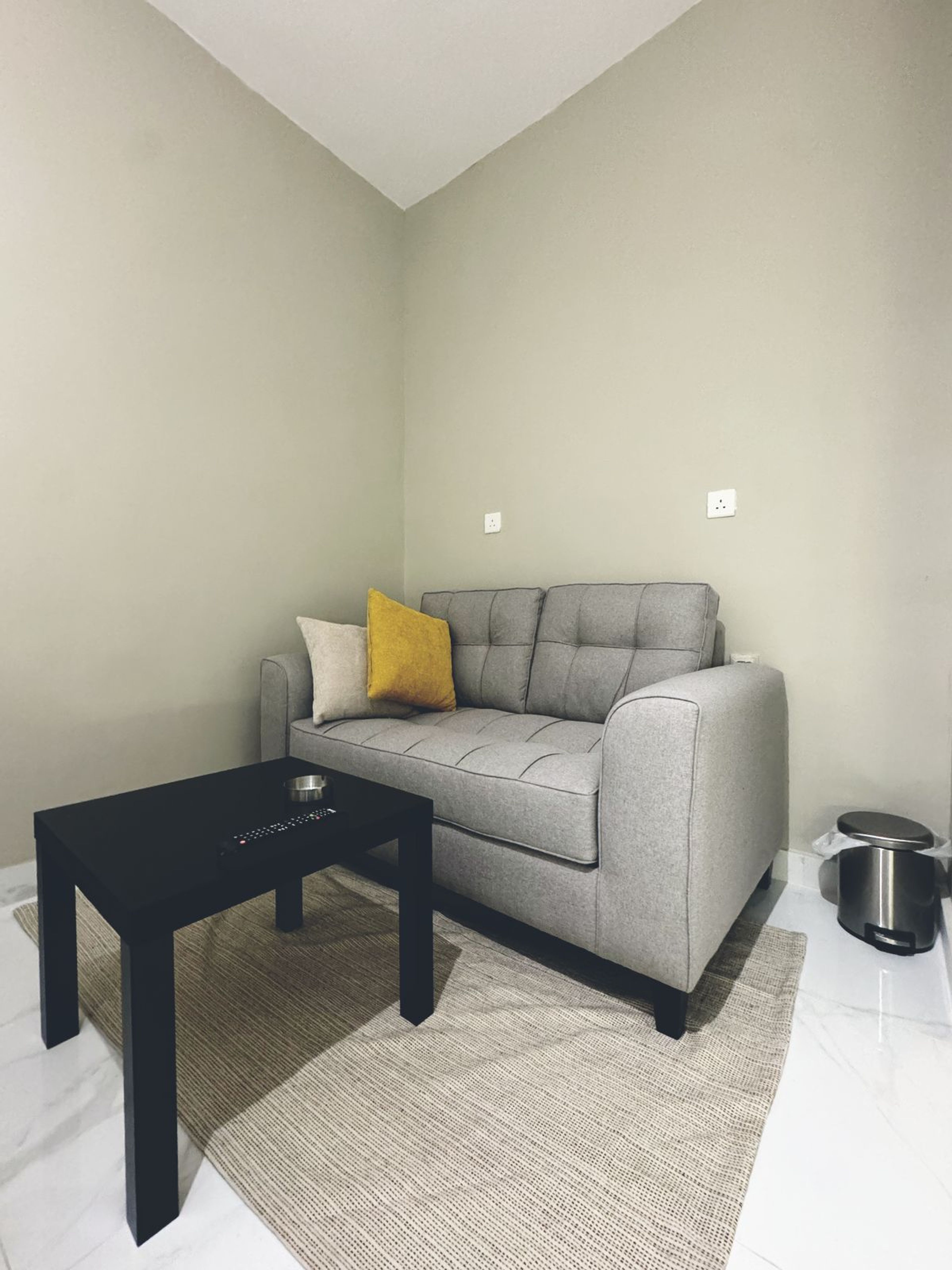 https://img.gathern.co/1400x0/1/NxiT5feGZ6p1O8YVnlU-Li3WeWJORITb.jpg