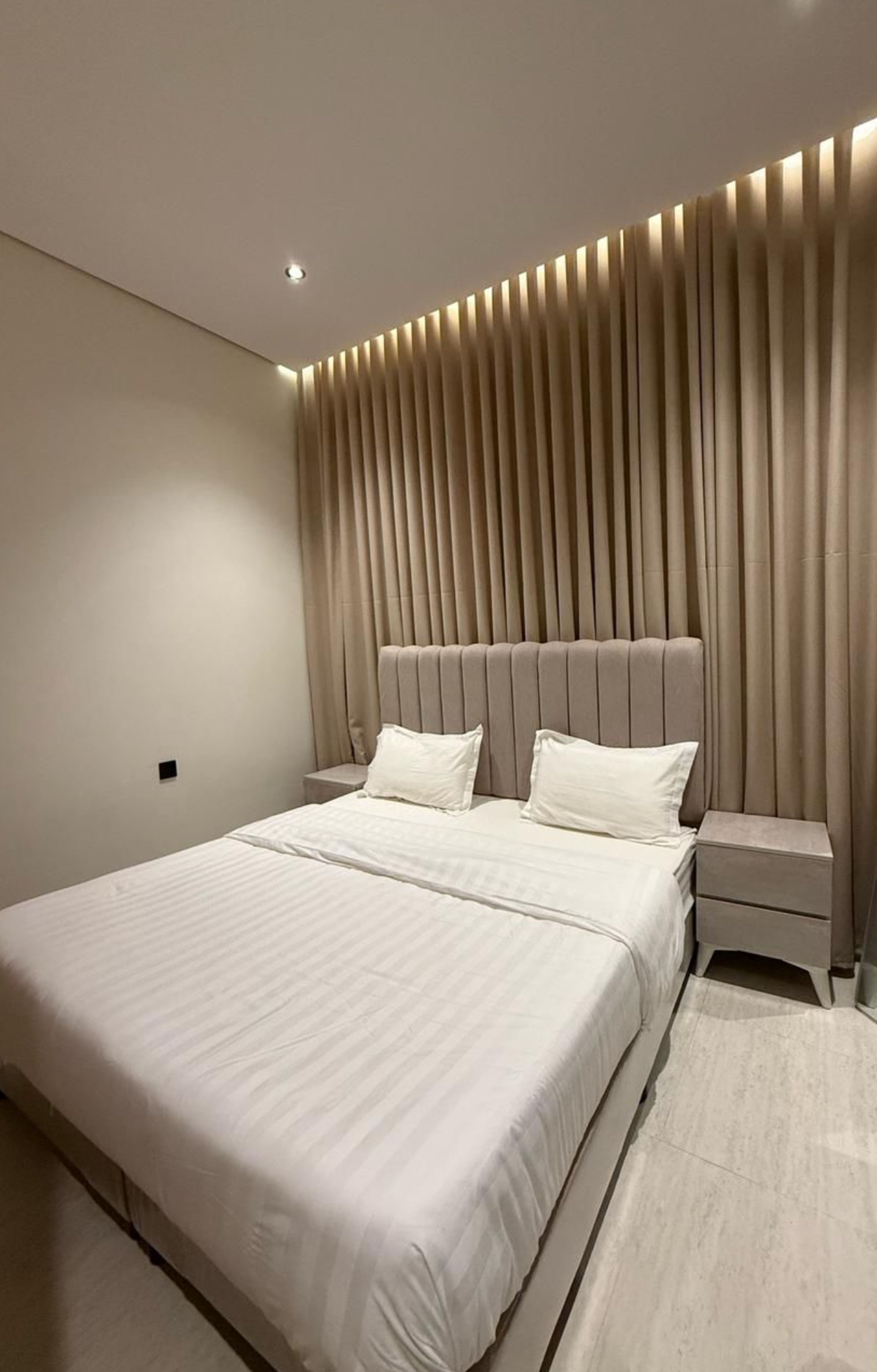 https://img.gathern.co/1400x0/1/OLJSGksb_D0YGKcXjmQK0VSauAiKgOcr.jpg
