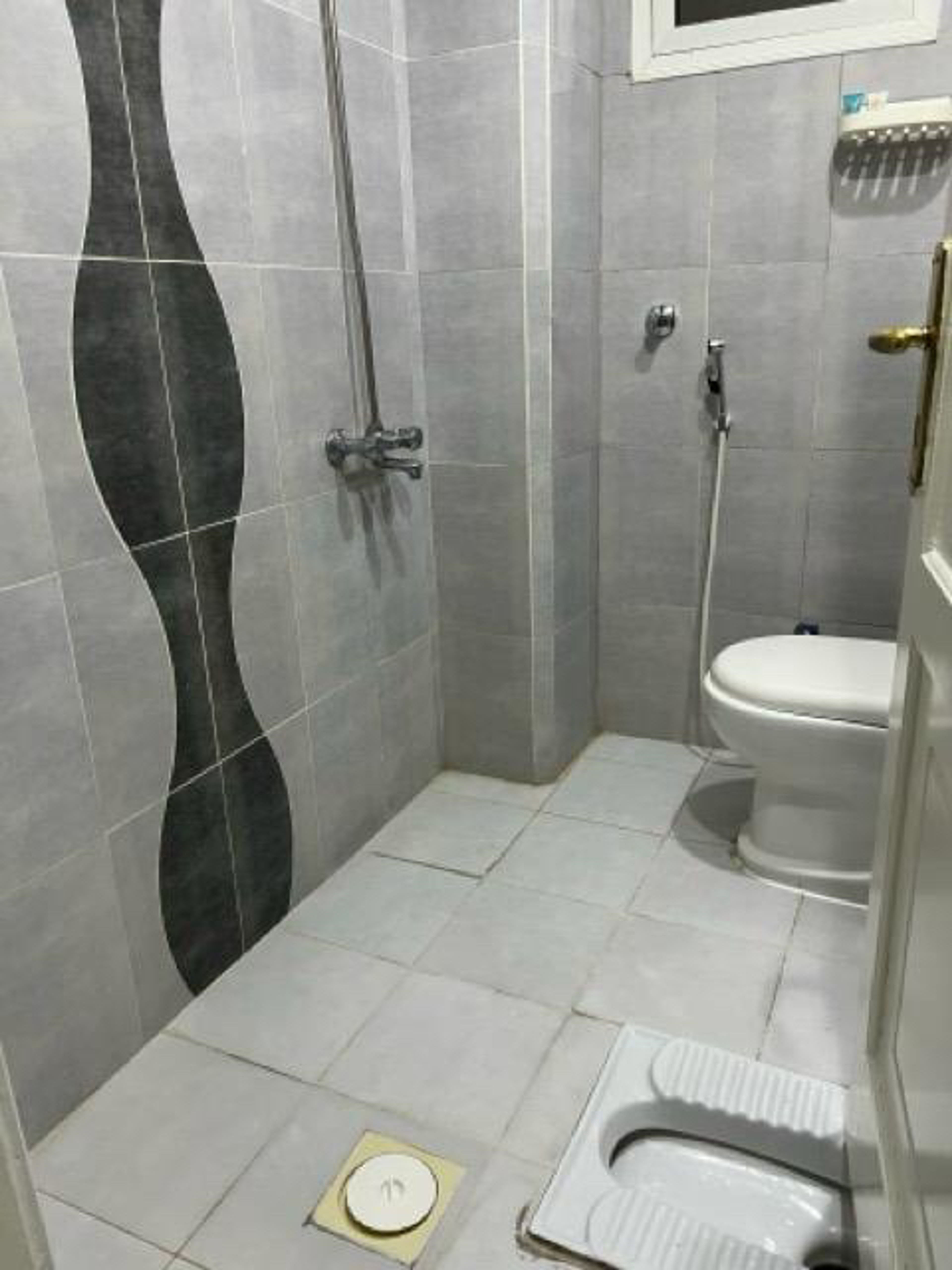 https://img.gathern.co/1400x0/1/ORF_pvA2d-P9OLSxttzaOfXWBAwAzoEC.jpg