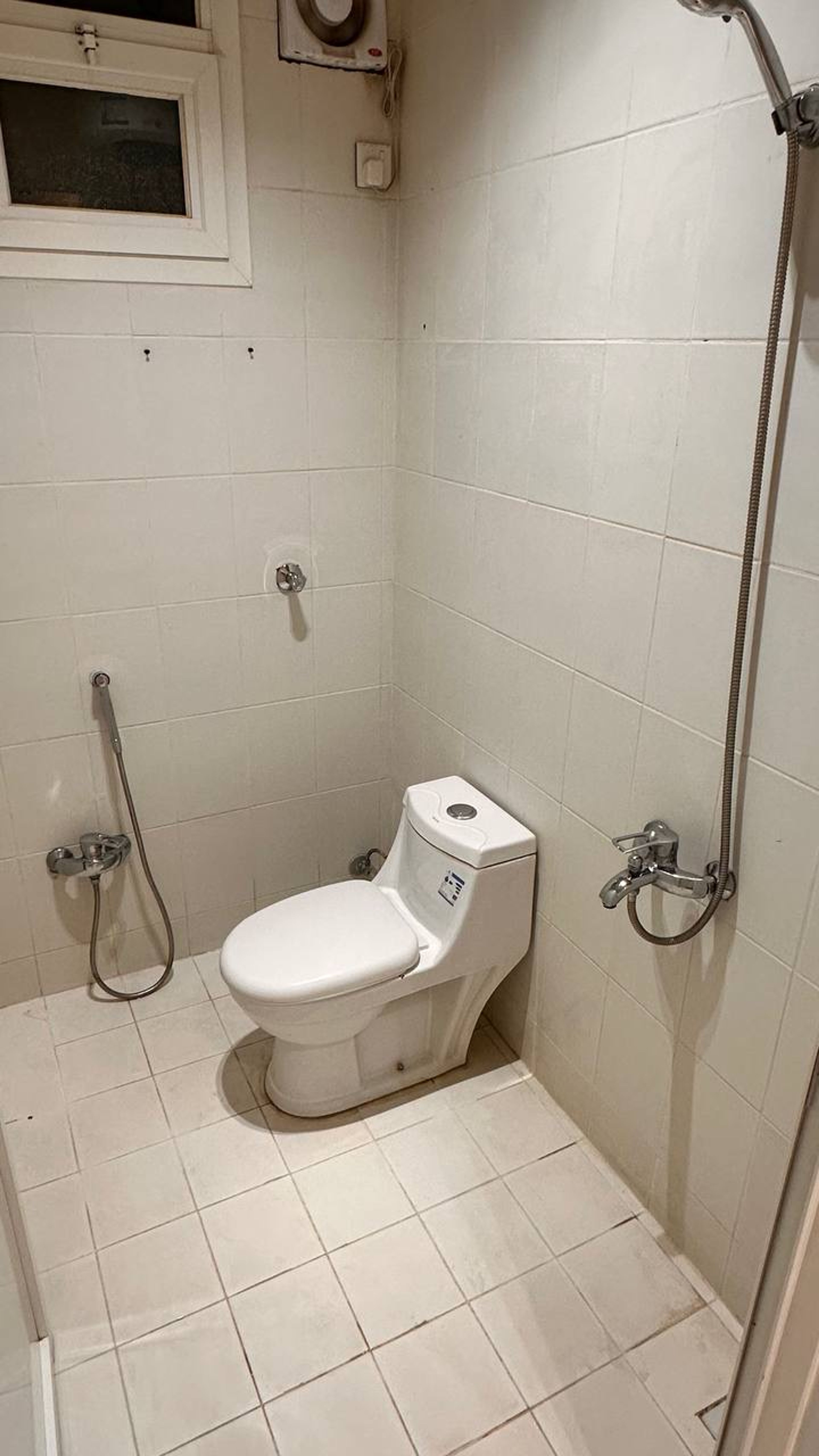 https://img.gathern.co/1400x0/1/OYvjmC32HQS_ixiBaXbiVwh86XJuaJ2_.jpeg