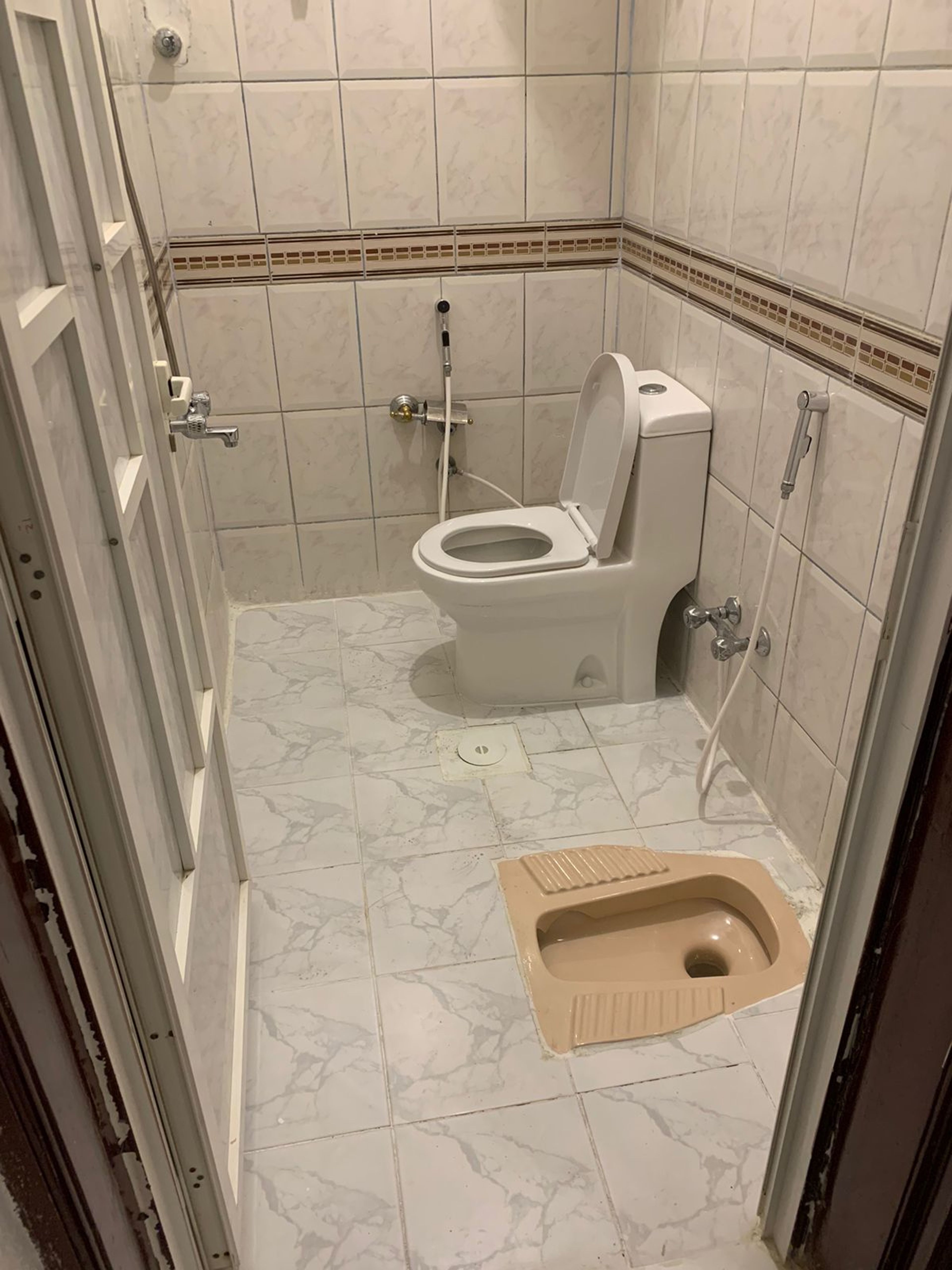 https://img.gathern.co/1024x0/1/OZ-_00s1Xavfg0jO0NzNatDyx5trigR8.jpg