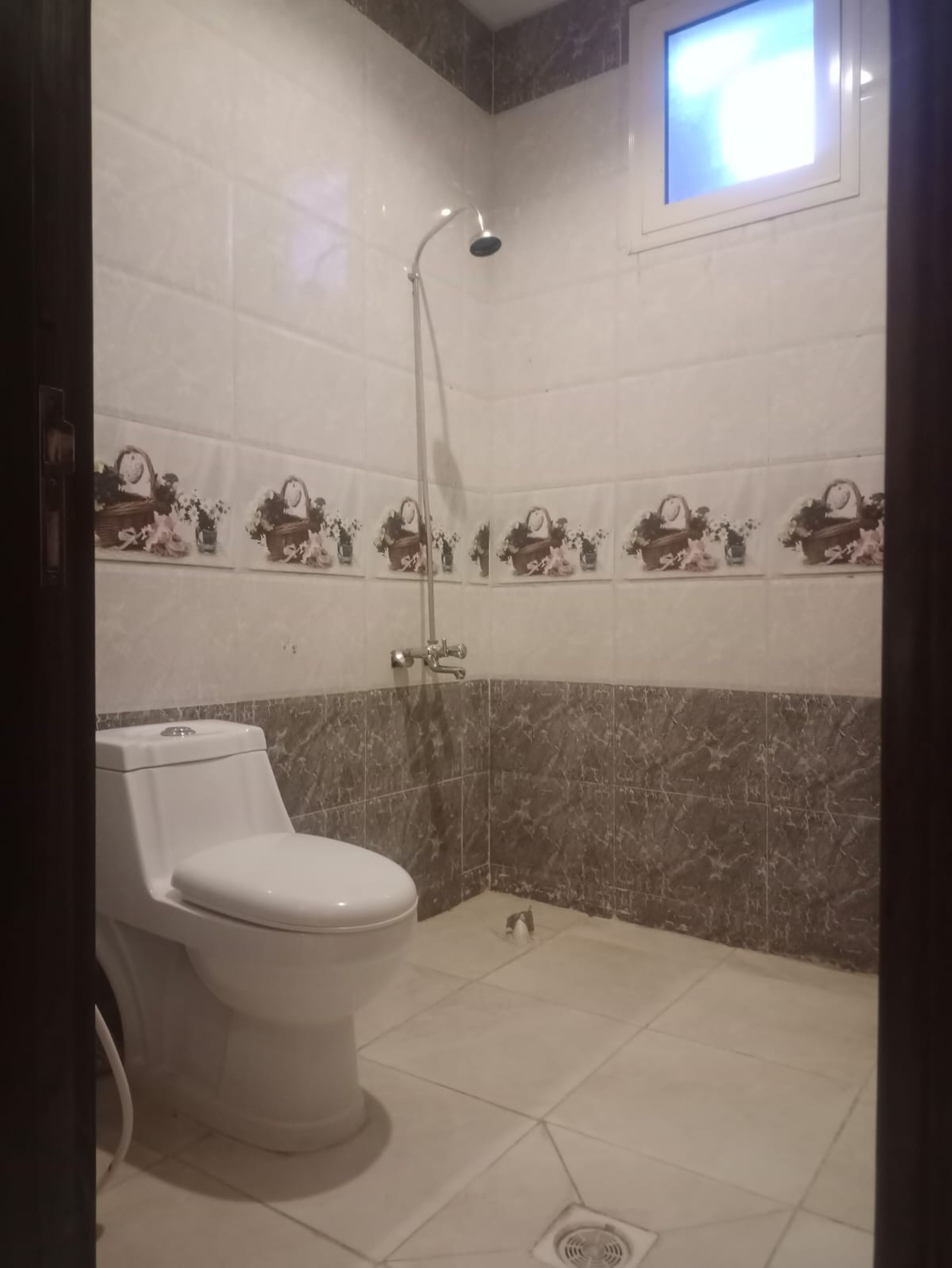 https://img.gathern.co/1400x0/1/OgUaovlqNOI4gm6LC7JXs5kB_y9Z9dbE.jpg