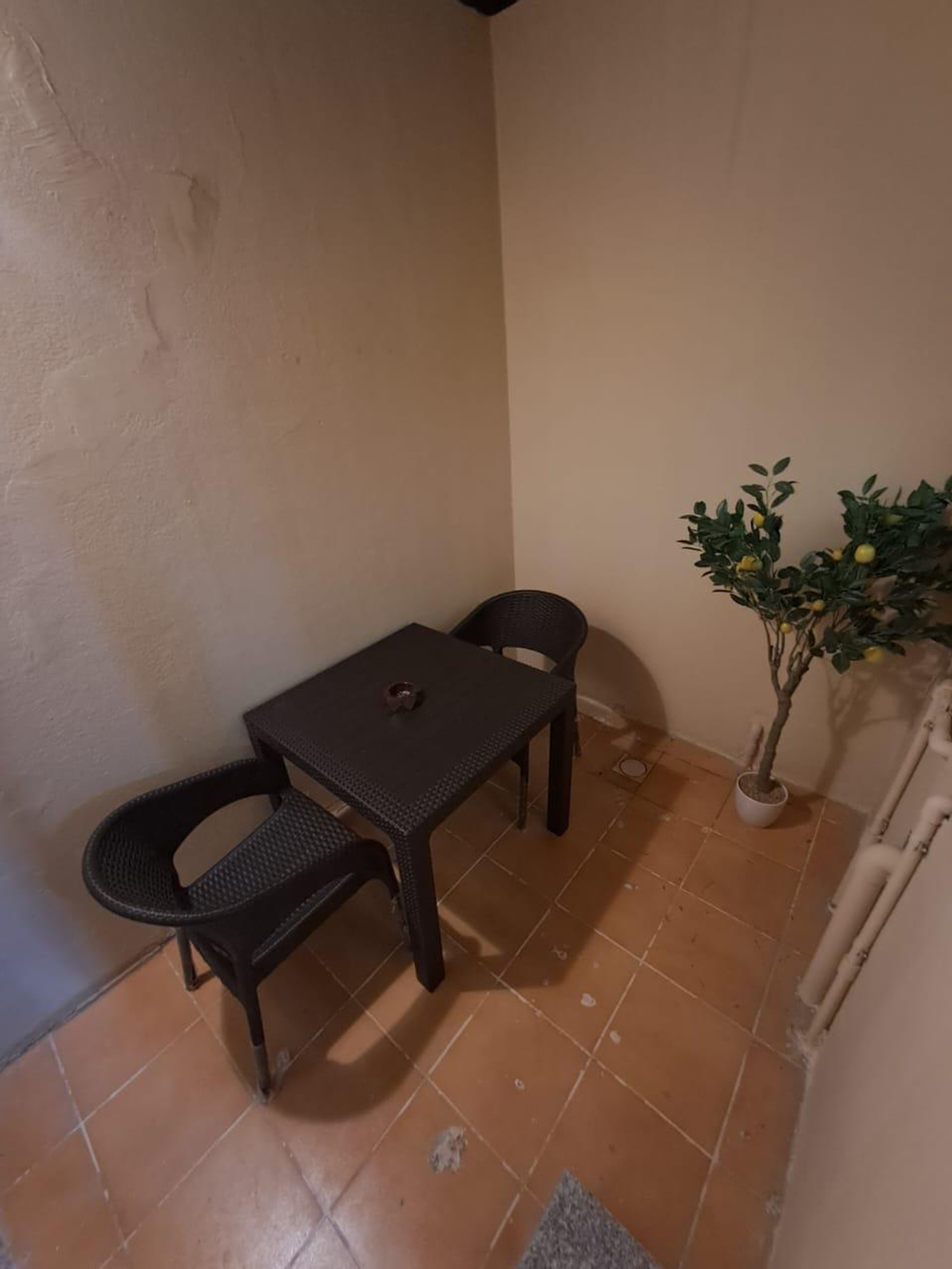 https://img.gathern.co/1400x0/1/P3z6o1KGtH9zroHIZABDZjtXPgBZhRjN.jpg