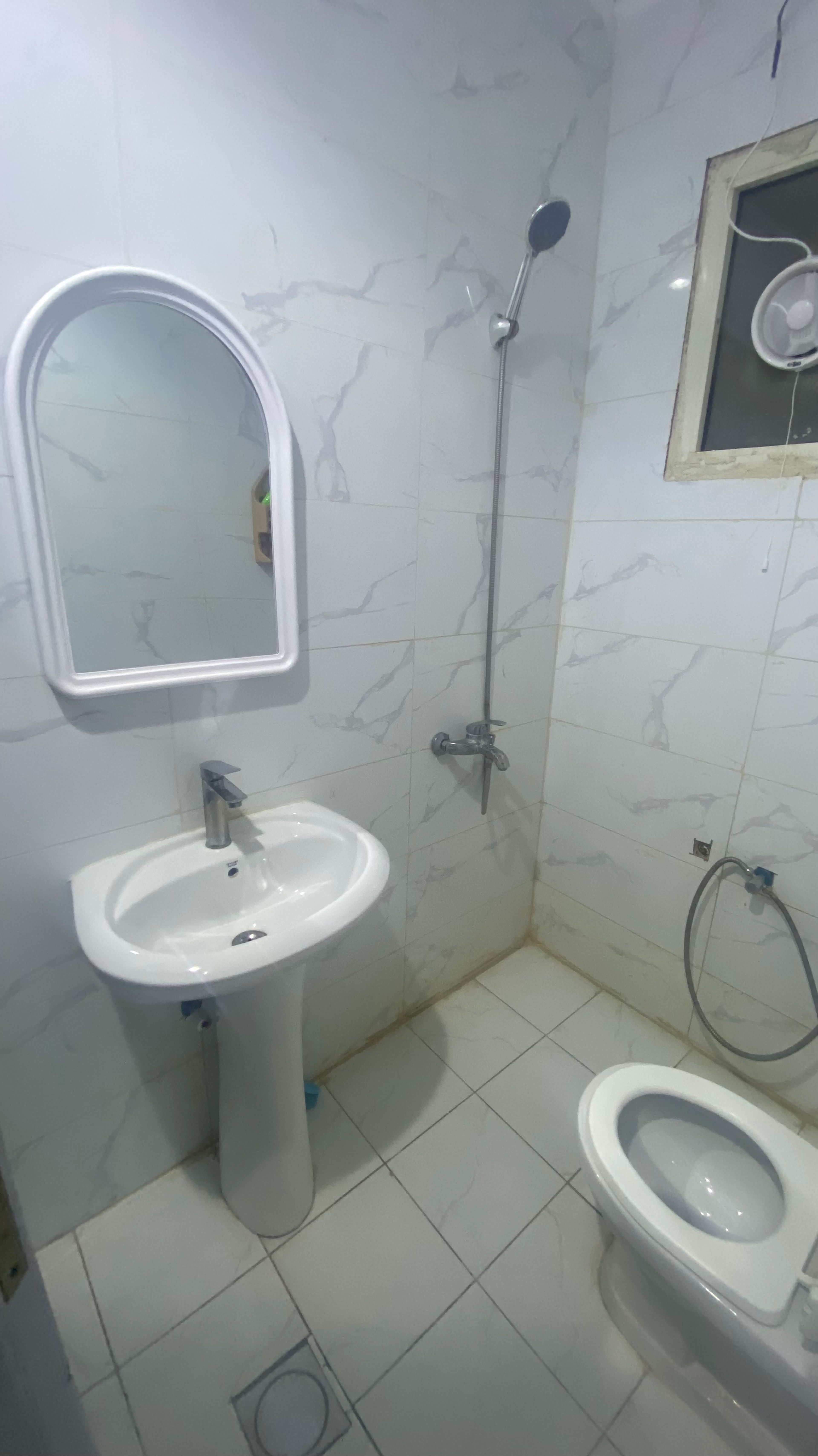 https://img.gathern.co/1400x0/1/PaYlbf31WRJwiaCUNdXs7BuS9W9h1acN.jpeg